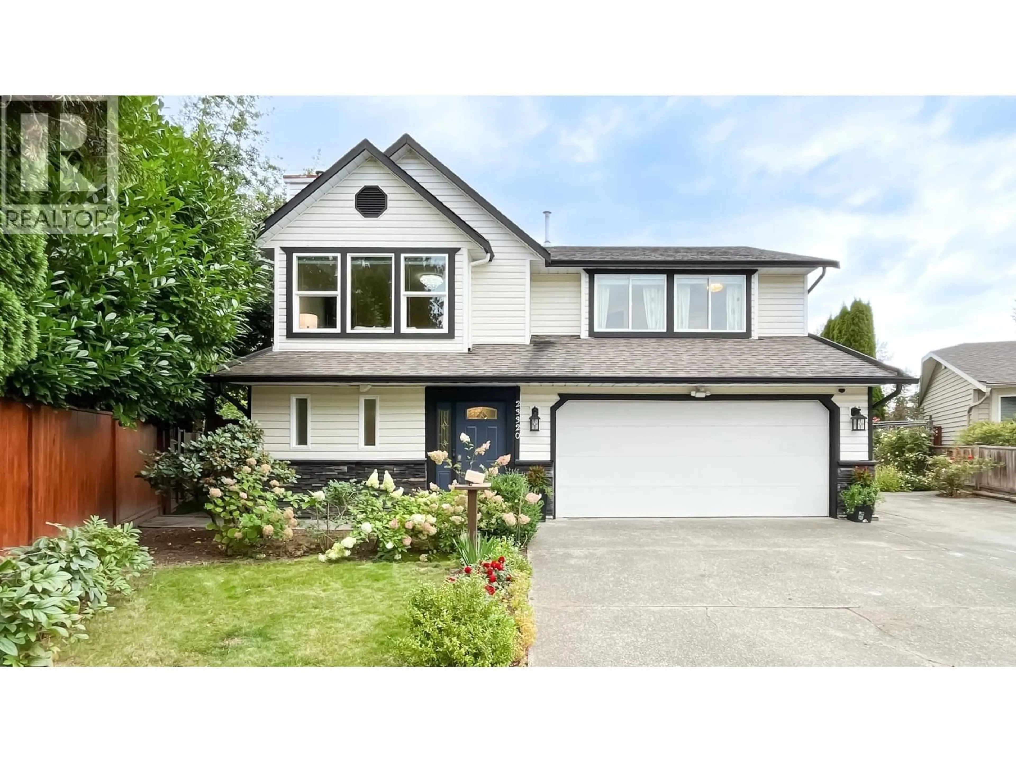 Home with vinyl exterior material, street for 23320 117B AVENUE, Maple Ridge British Columbia V2X0B8