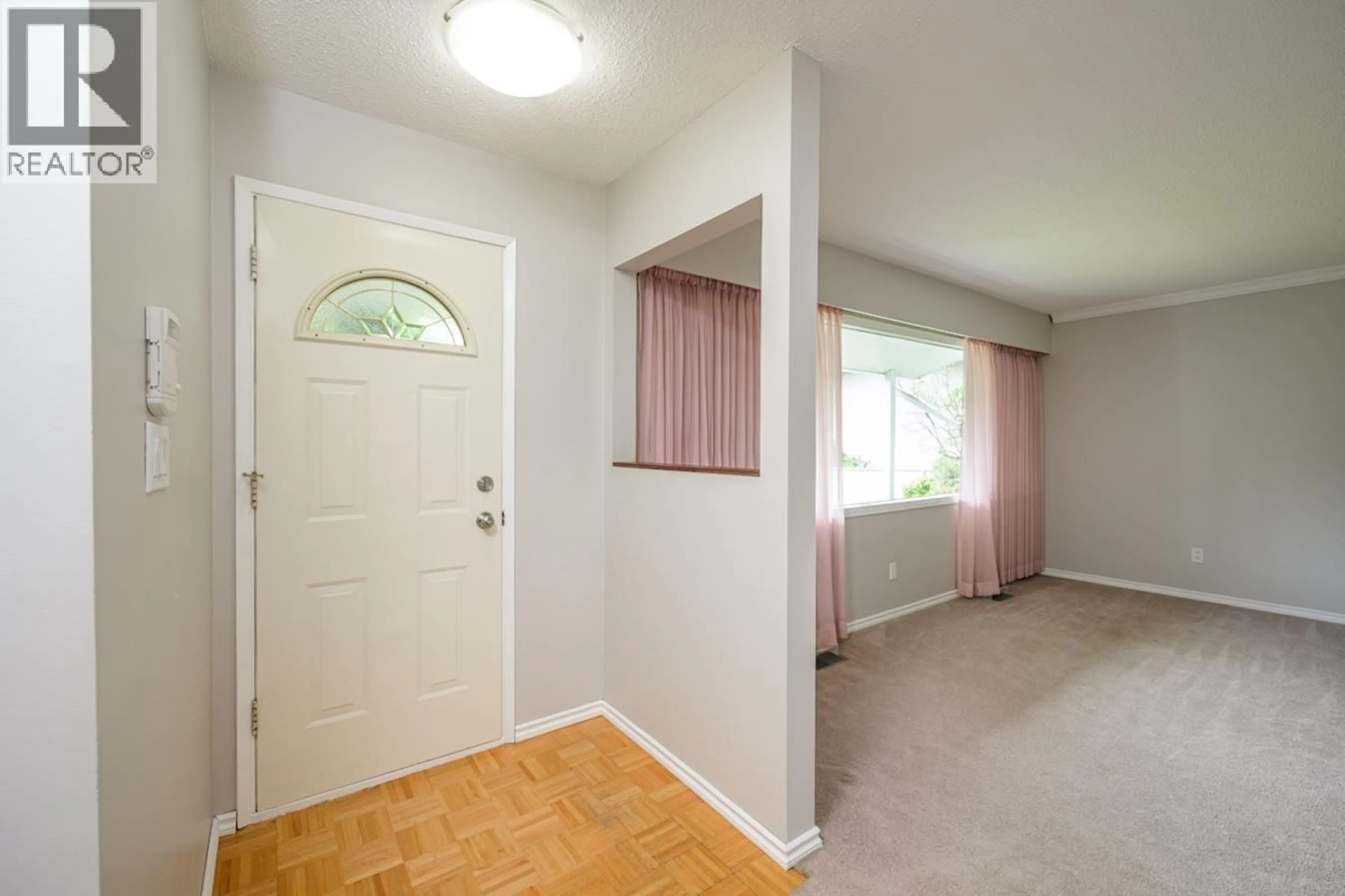 Indoor entryway for 2445 LISGAR CRESCENT, Prince George British Columbia V2N1C4