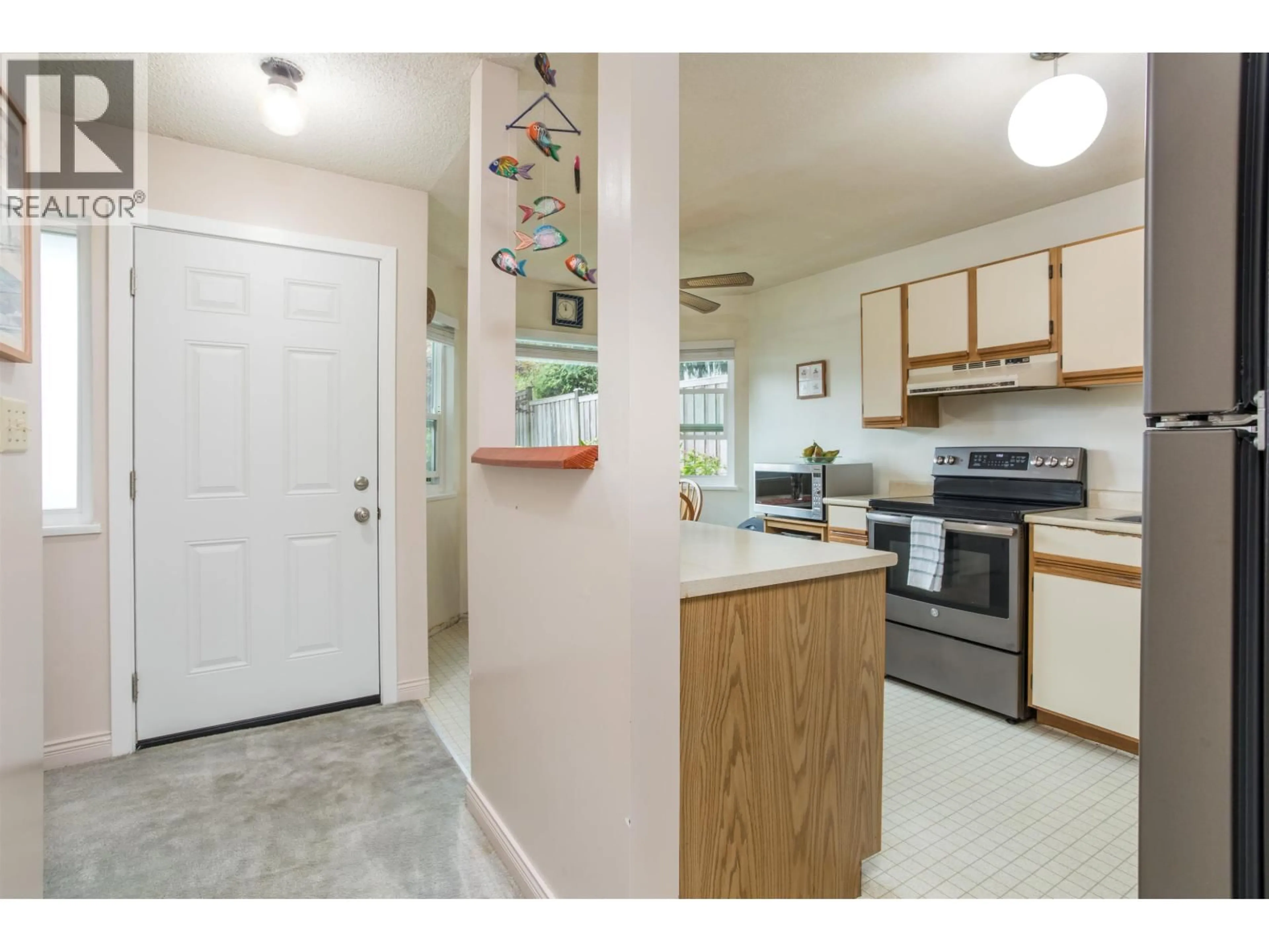 Standard kitchen, unknown for 13 - 11125 232 STREET, Maple Ridge British Columbia V2X3R3