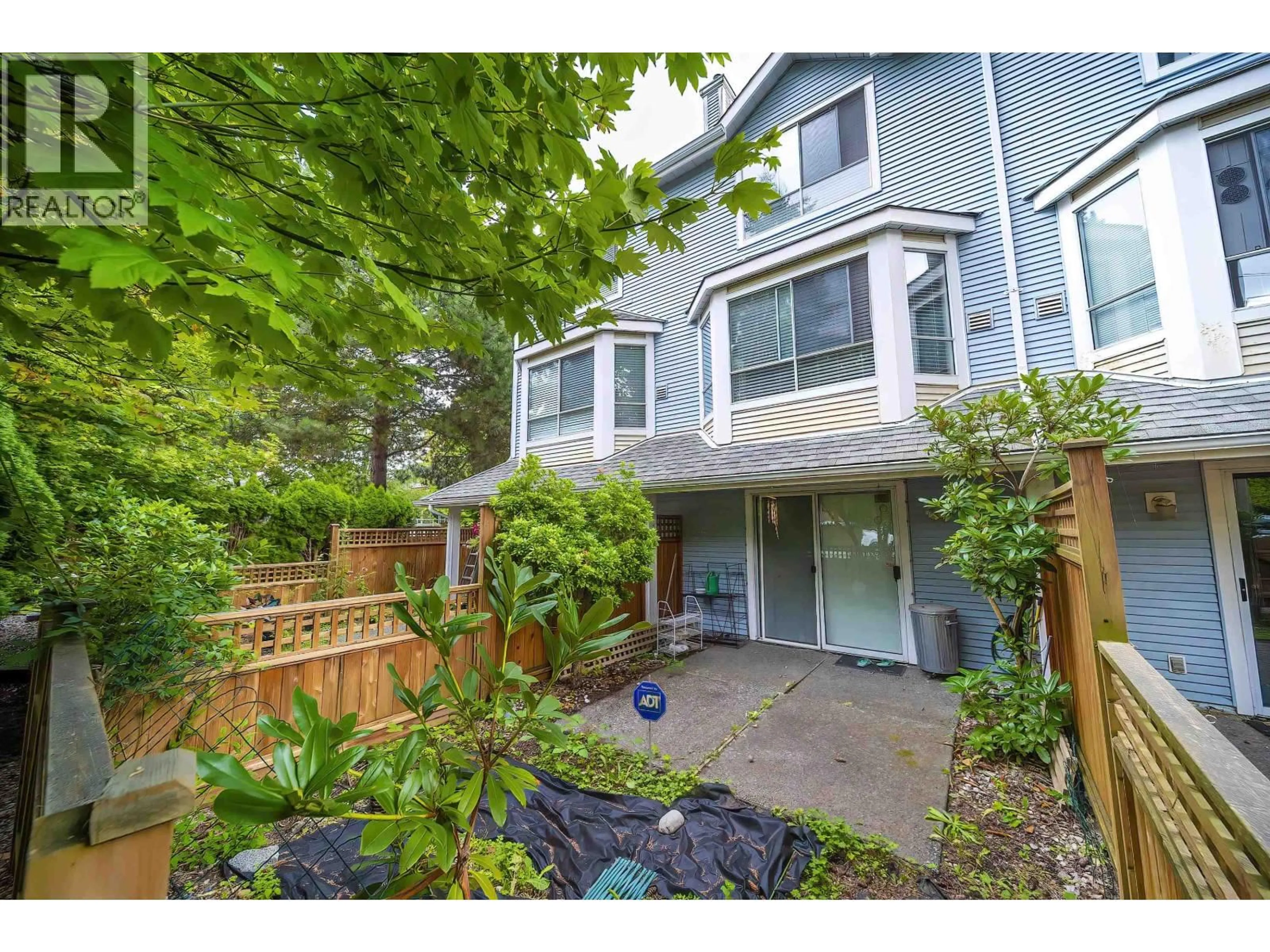 Patio, street for 15 - 7184 STRIDE AVENUE, Burnaby British Columbia V3N1T7
