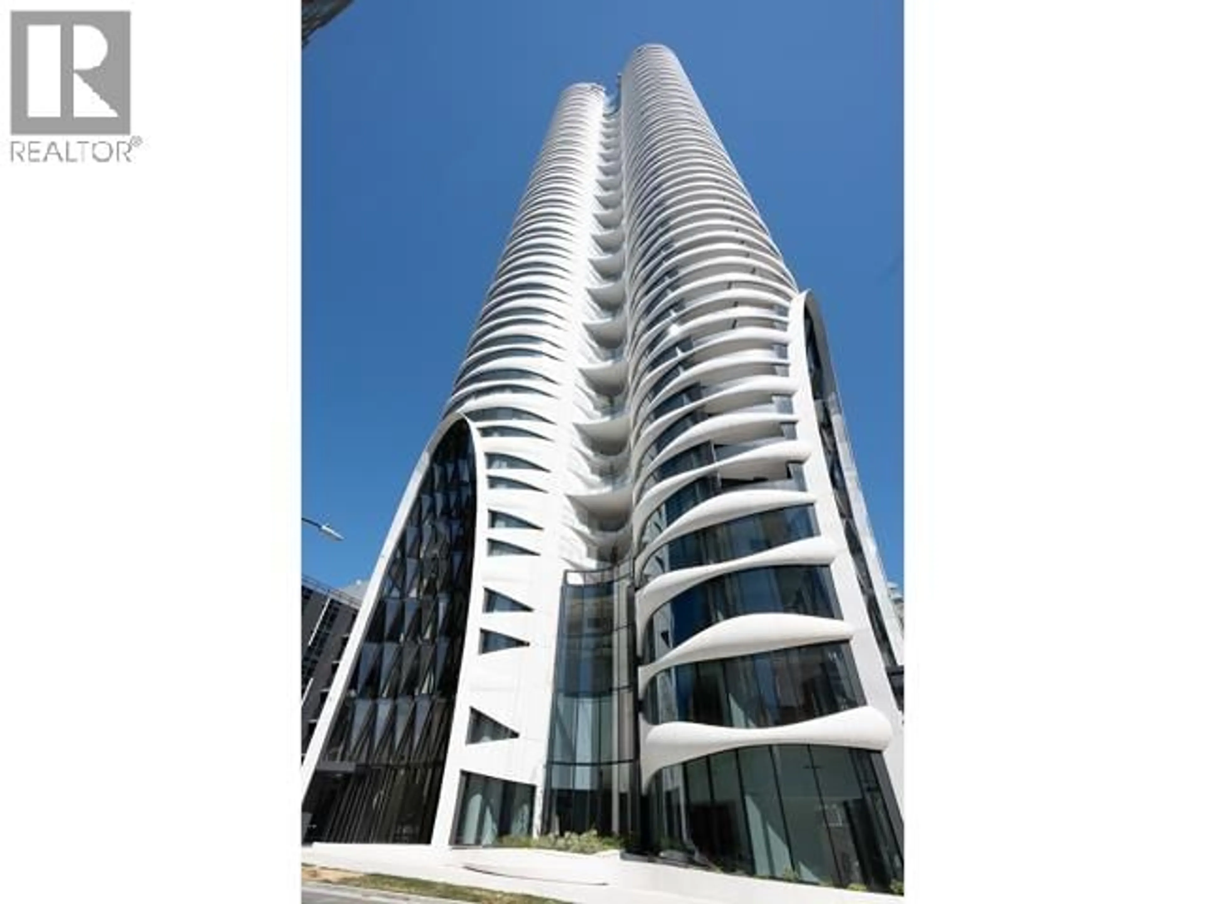 Indoor foyer for 2204 - 1033 NELSON STREET, Vancouver British Columbia V6E0E5