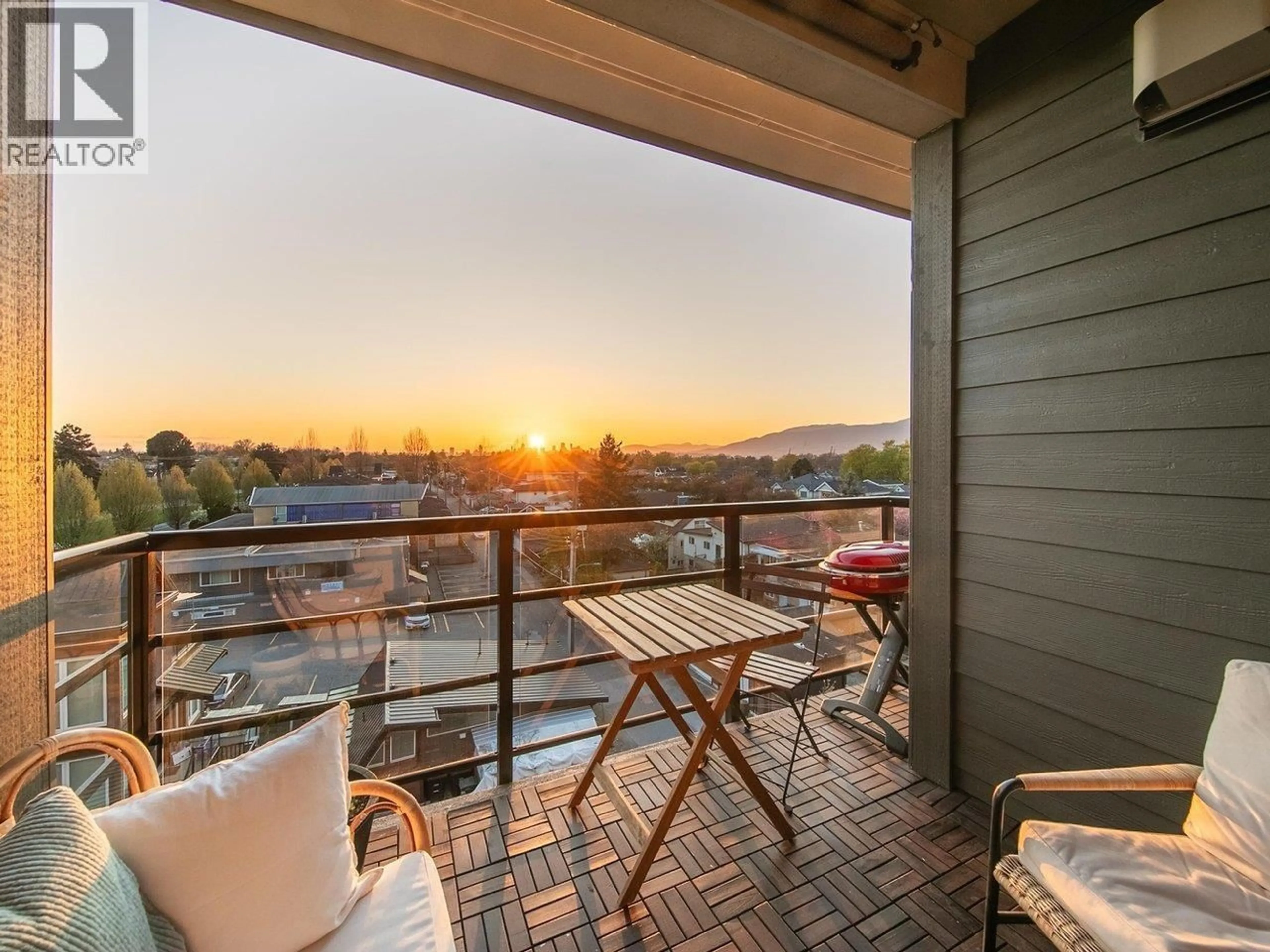 Patio, water/lake/river/ocean view for PH5 - 2889 1ST AVENUE, Vancouver British Columbia V5M0G2