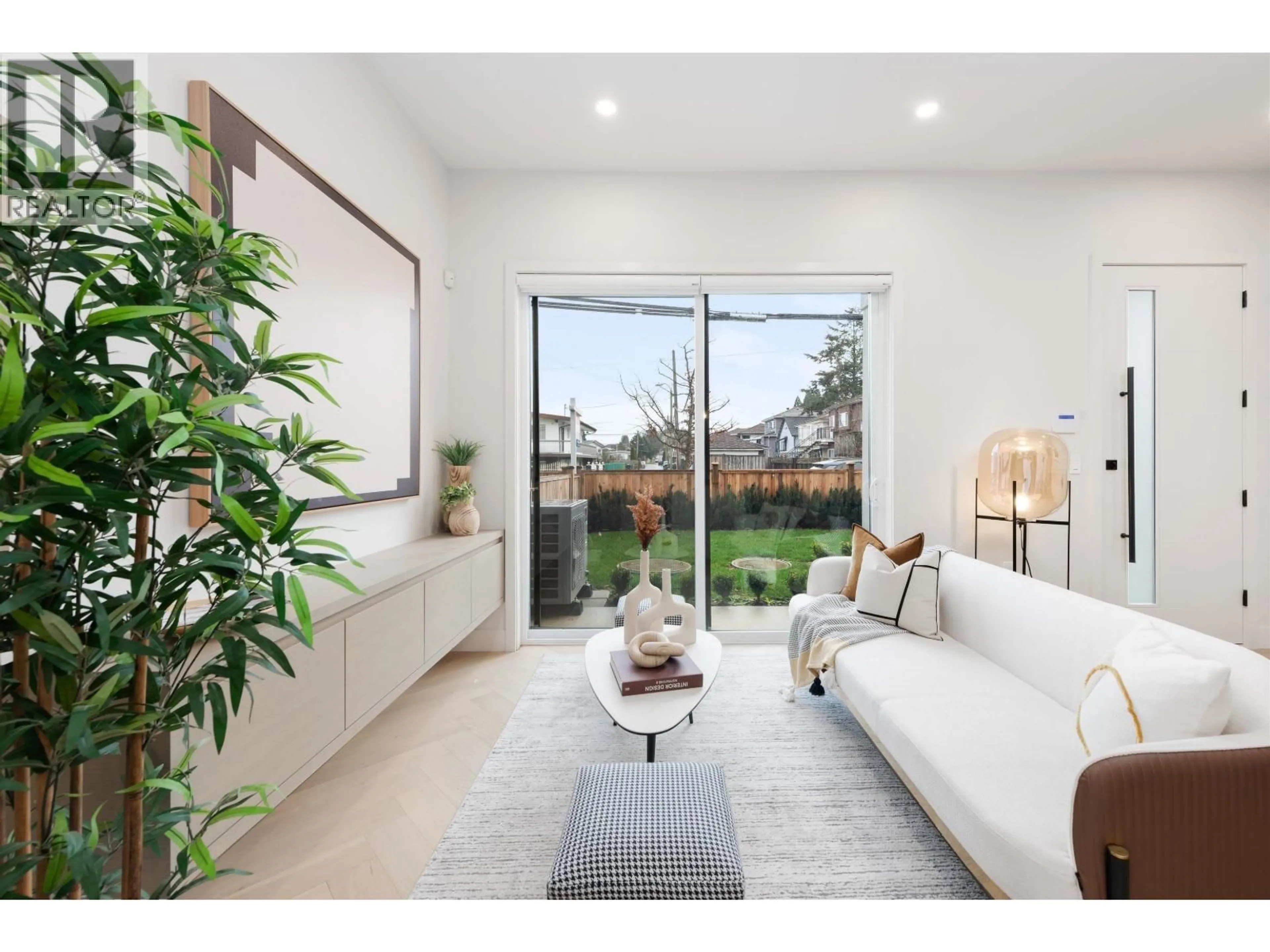 Living room with furniture, unknown for 3351 KASLO STREET, Vancouver British Columbia V5M3H3