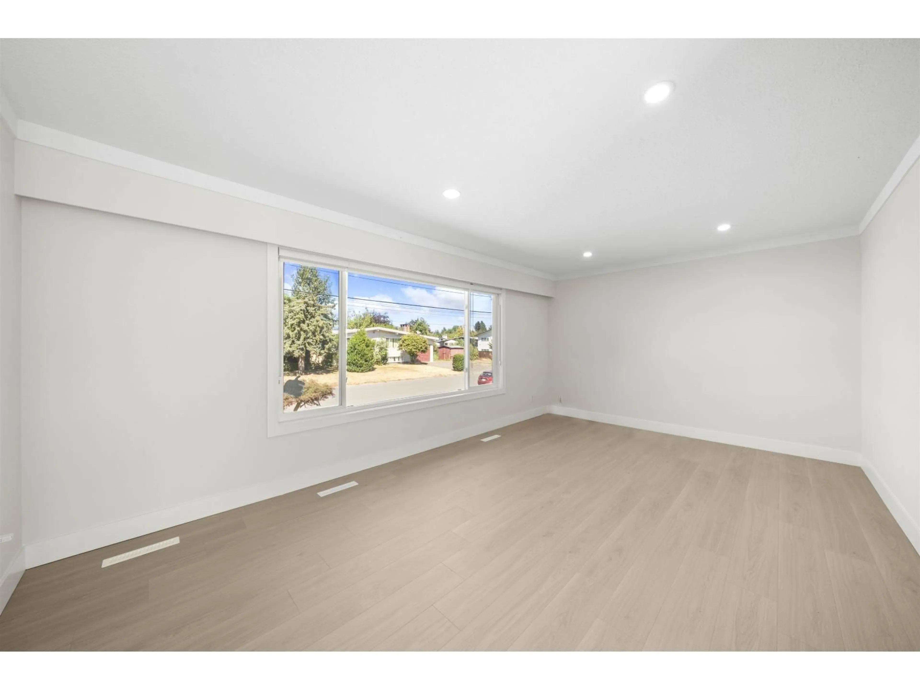 A pic of a room for 45266 BALMORAL AVENUE, Chilliwack British Columbia V2R3G9