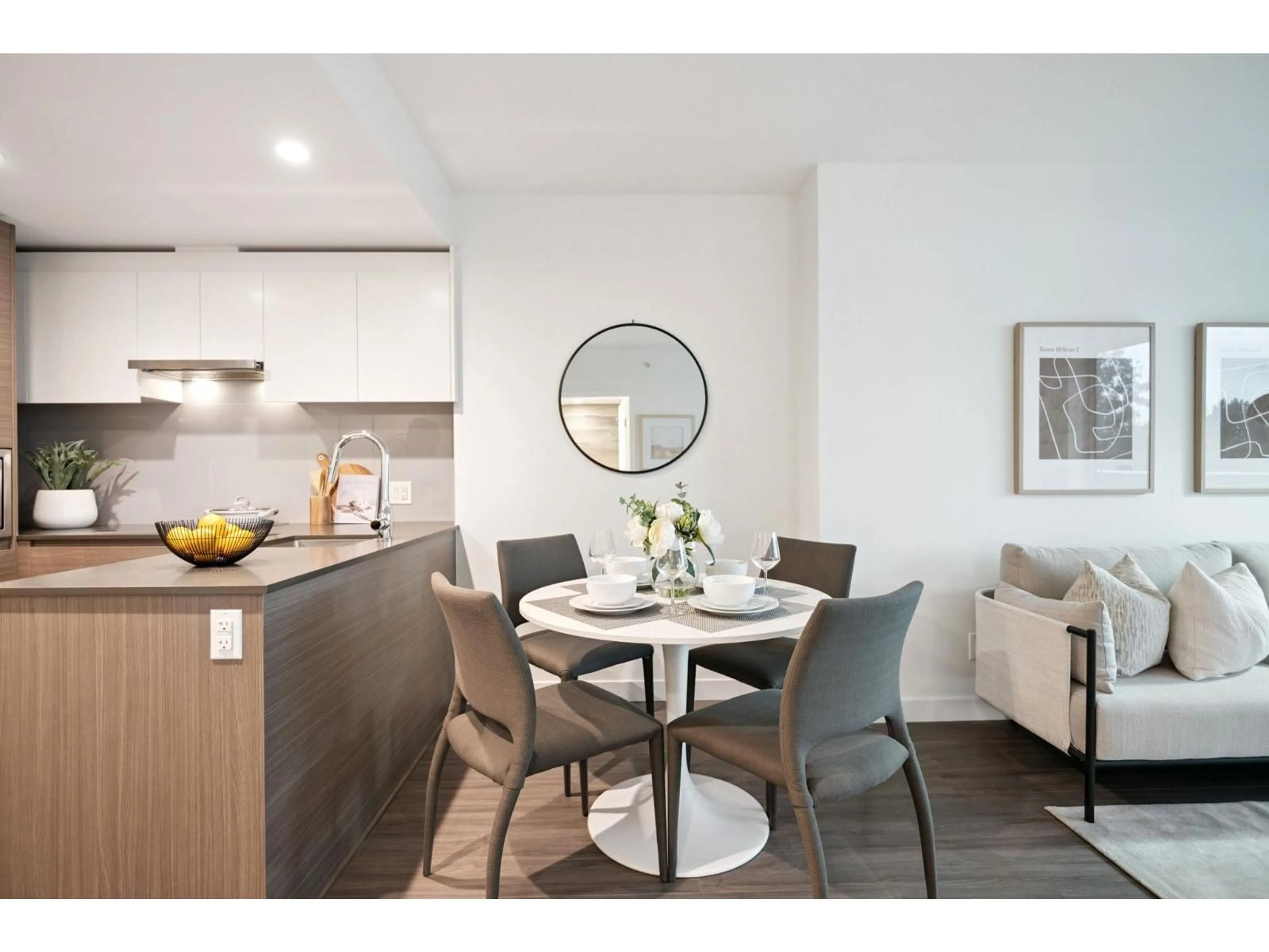Open concept kitchen, wood/laminate floor for 402 - 13615 FRASER, Surrey British Columbia V3T0P7