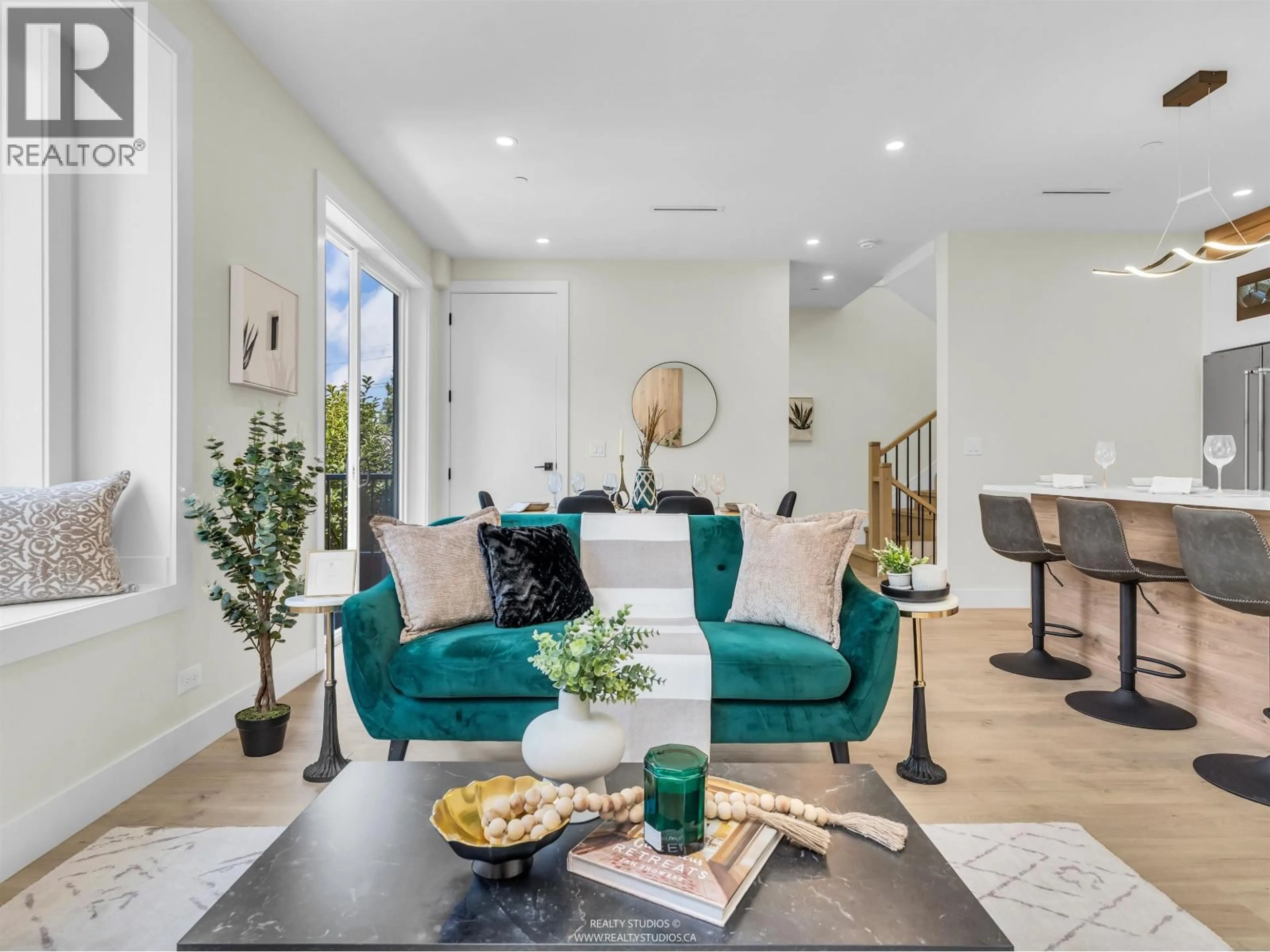Living room with furniture, unknown for 2 - 5221 CLARENDON STREET, Vancouver British Columbia V5R3J7