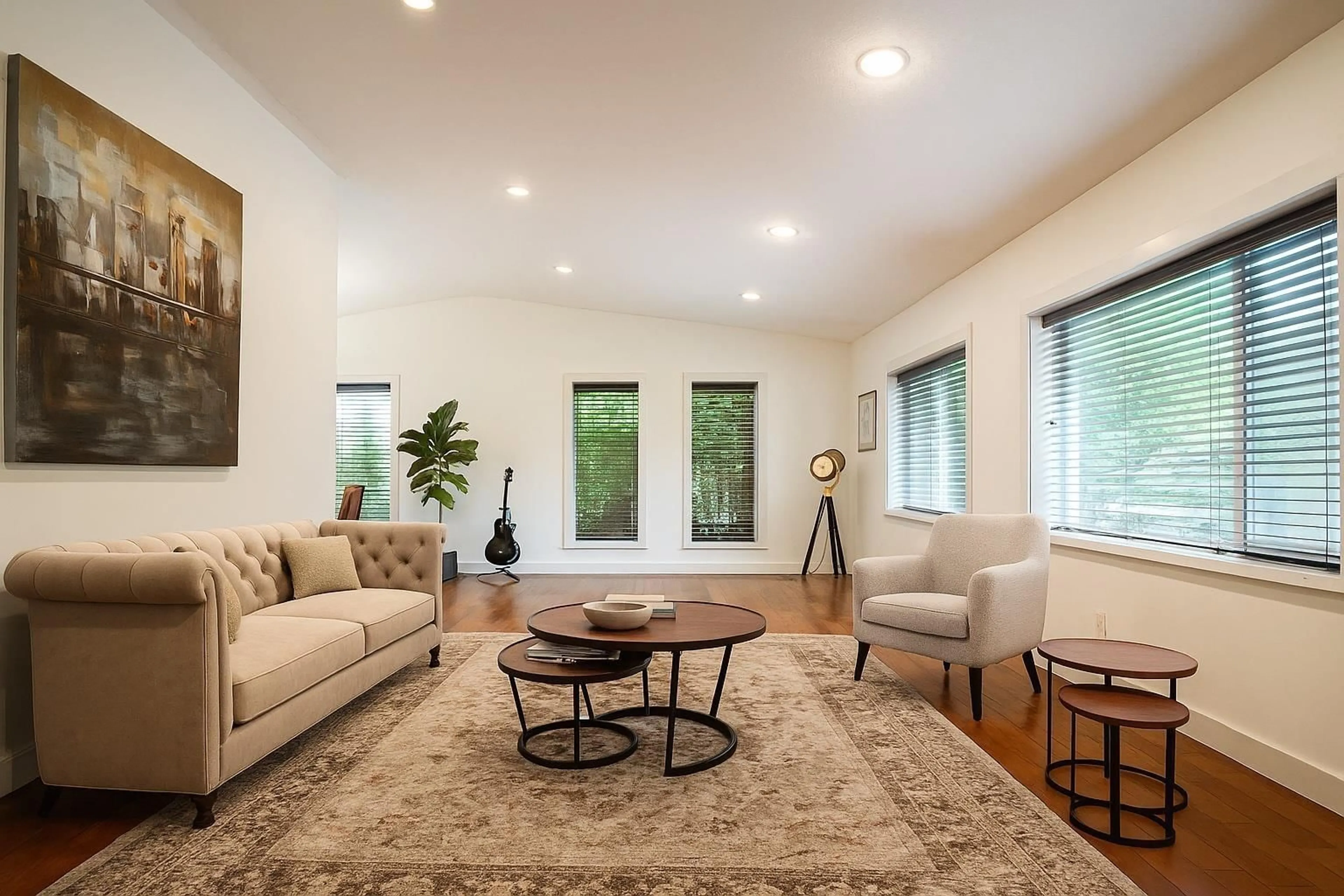Living room with furniture, unknown for 10530 168, Surrey British Columbia V4N1R9