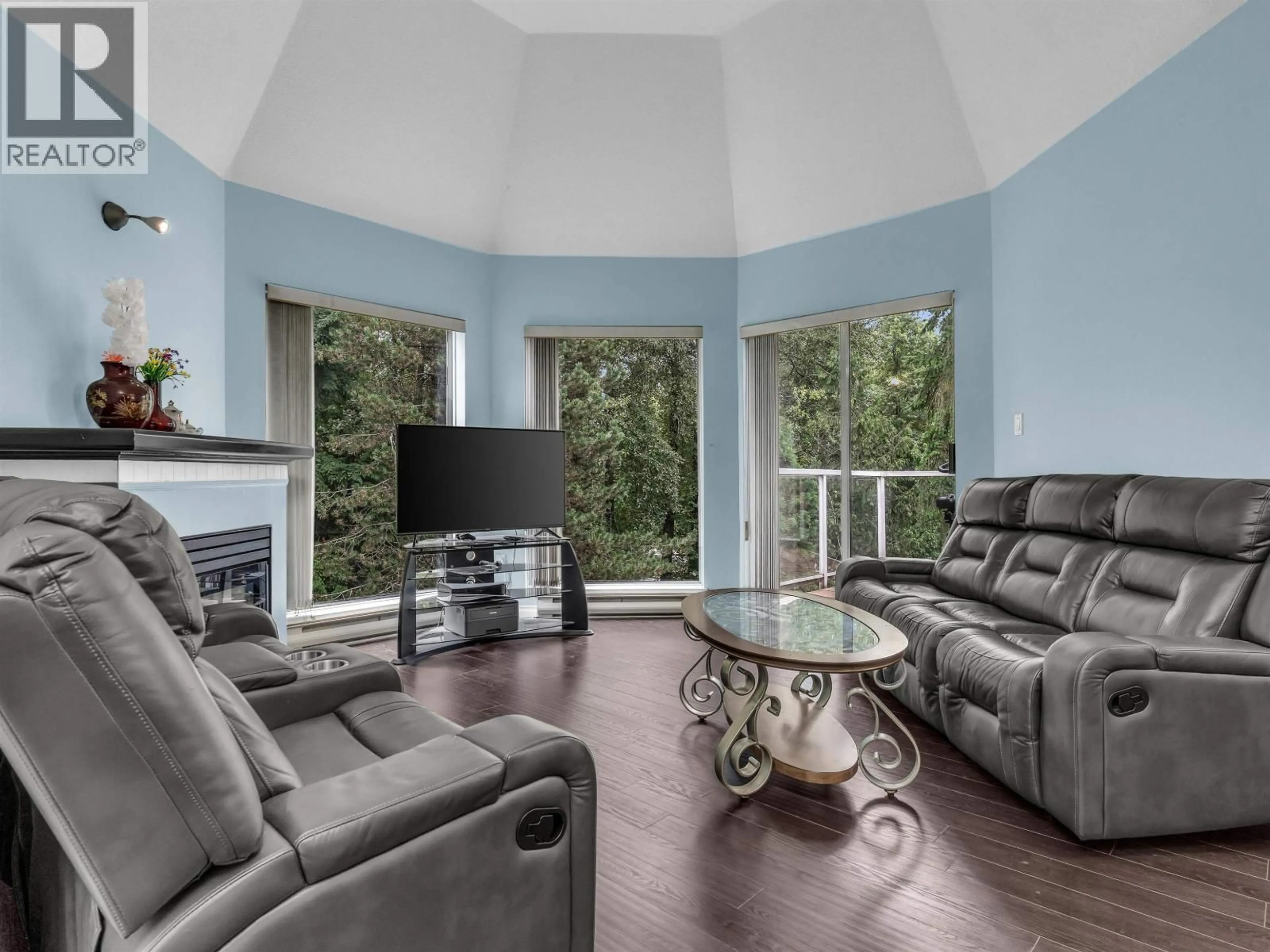 Living room with furniture, unknown for 307 - 1219 JOHNSON STREET, Coquitlam British Columbia V3B7L5