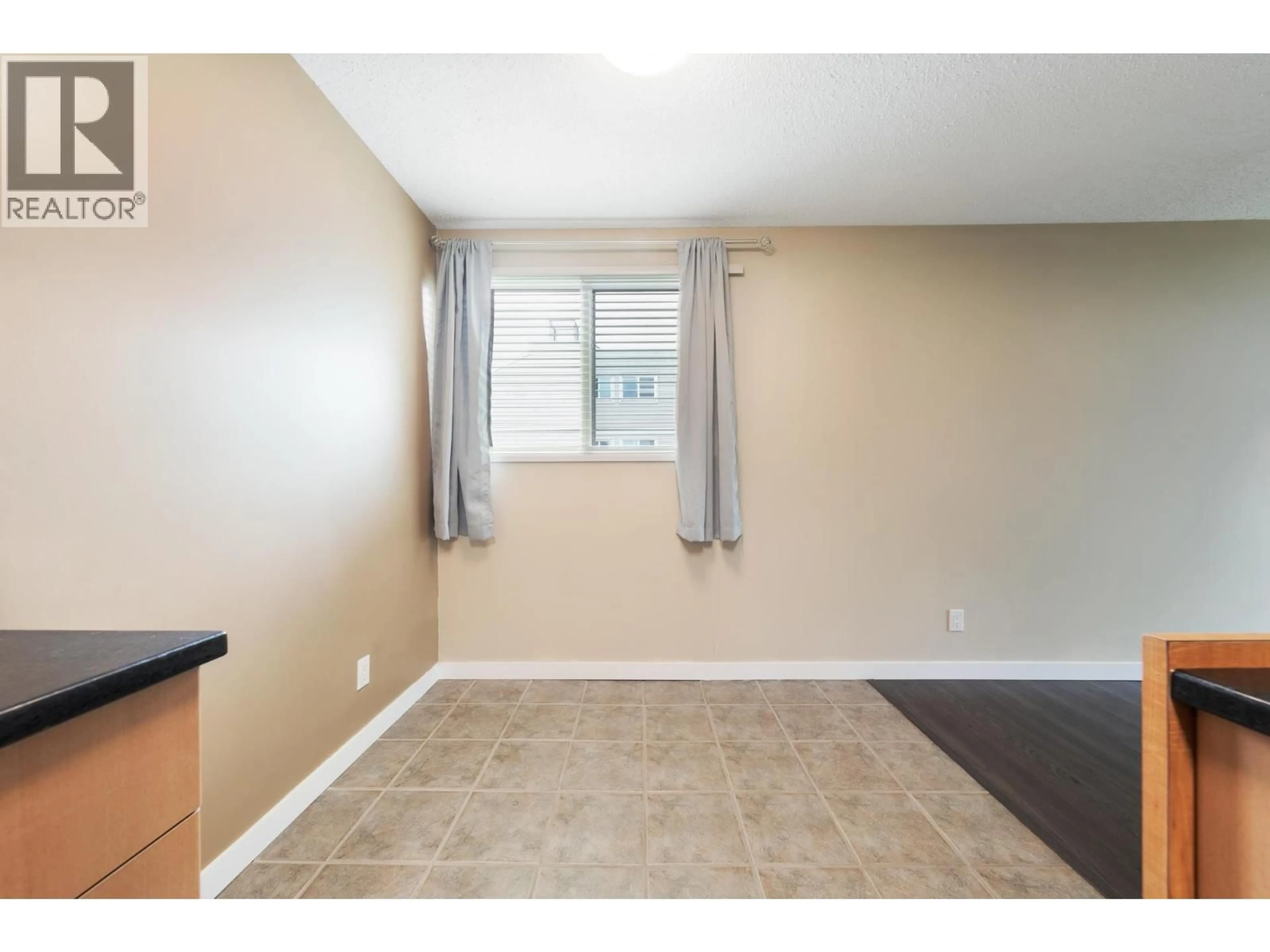 A pic of a room for 303 - 1121 HOWIE AVENUE, Coquitlam British Columbia V3J1T9