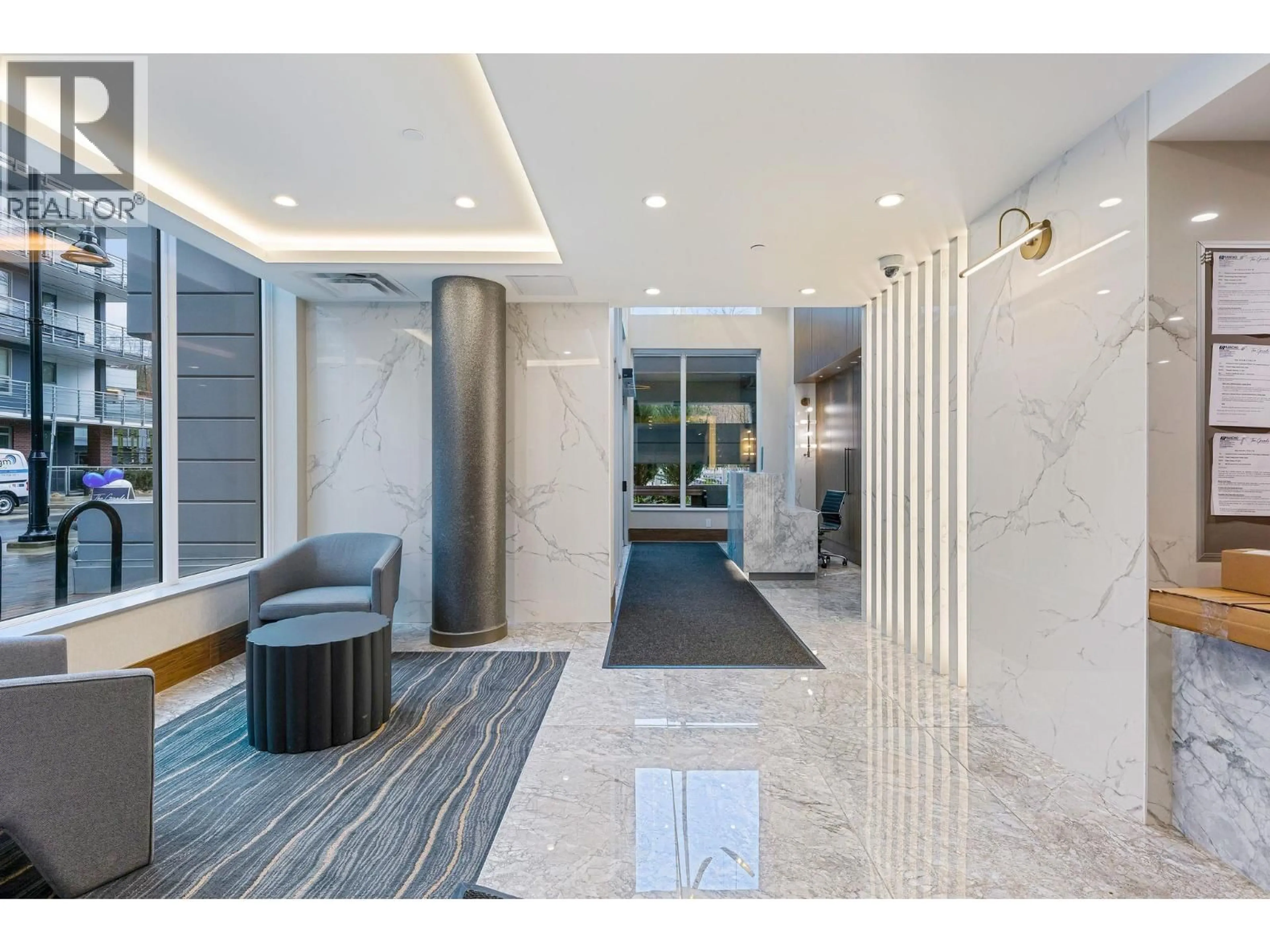 Indoor foyer for 1509 - 305 MORRISSEY ROAD, Port Moody British Columbia V3H0M3