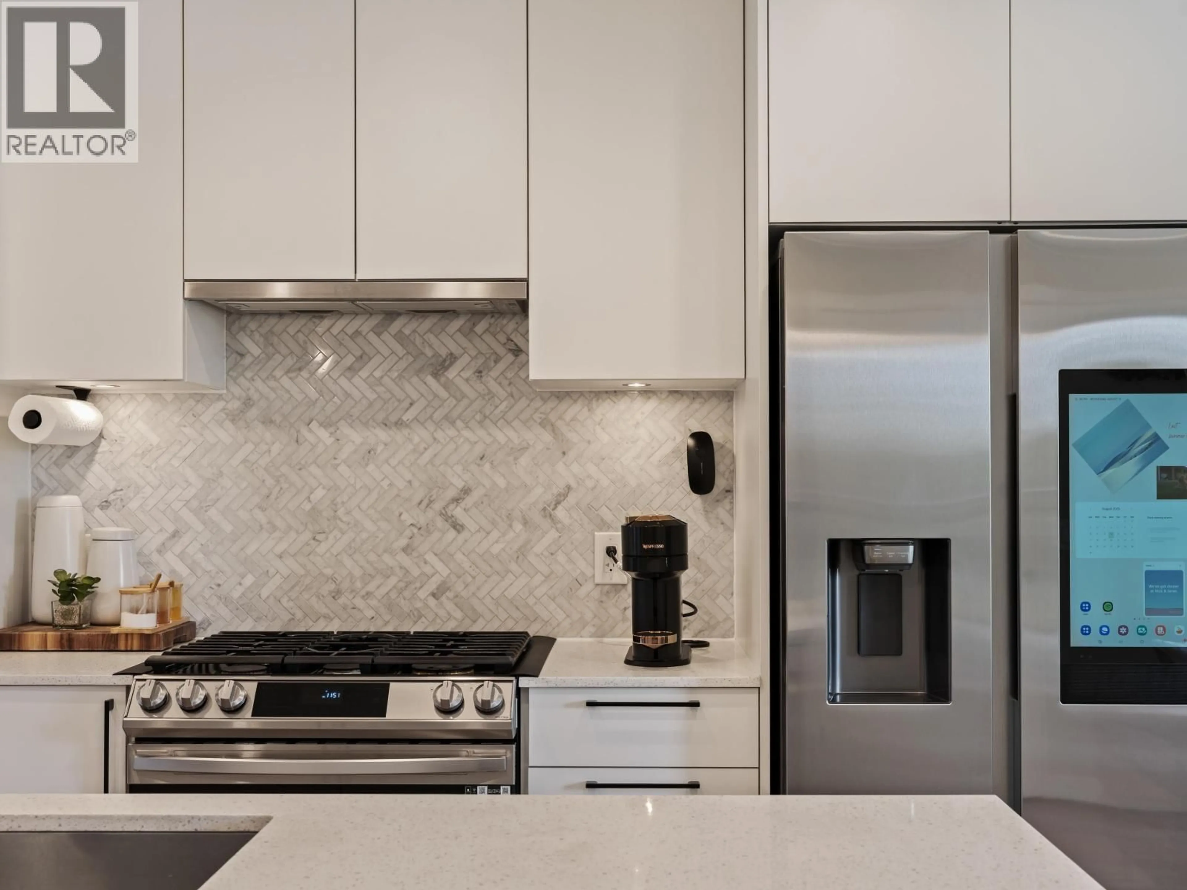 Contemporary kitchen, ceramic/tile floor for 161 - 565 2ND STREET, North Vancouver British Columbia V7L1E1