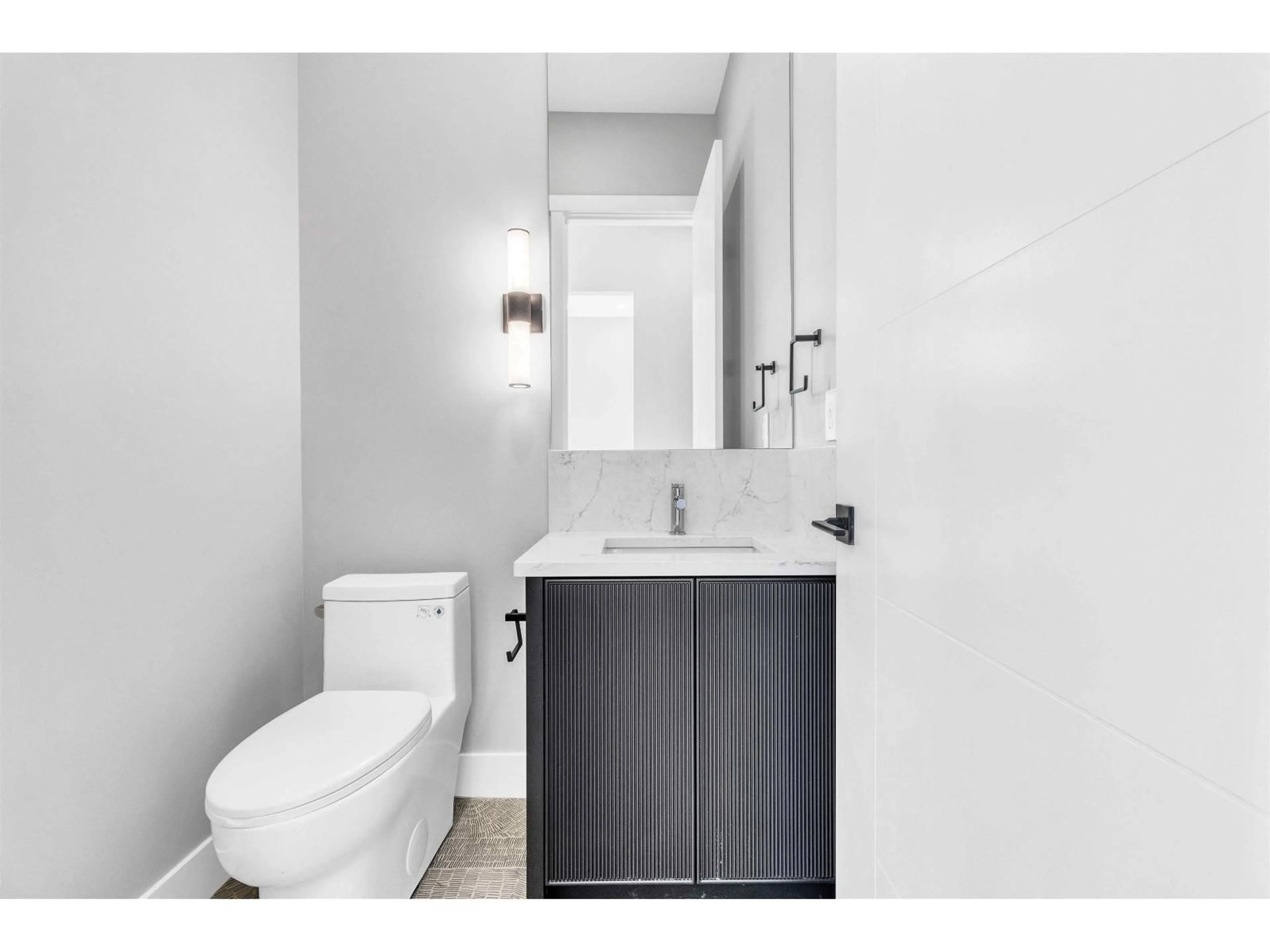 Standard bathroom, ceramic/tile floor for 7686 196, Langley British Columbia V2Y3V4