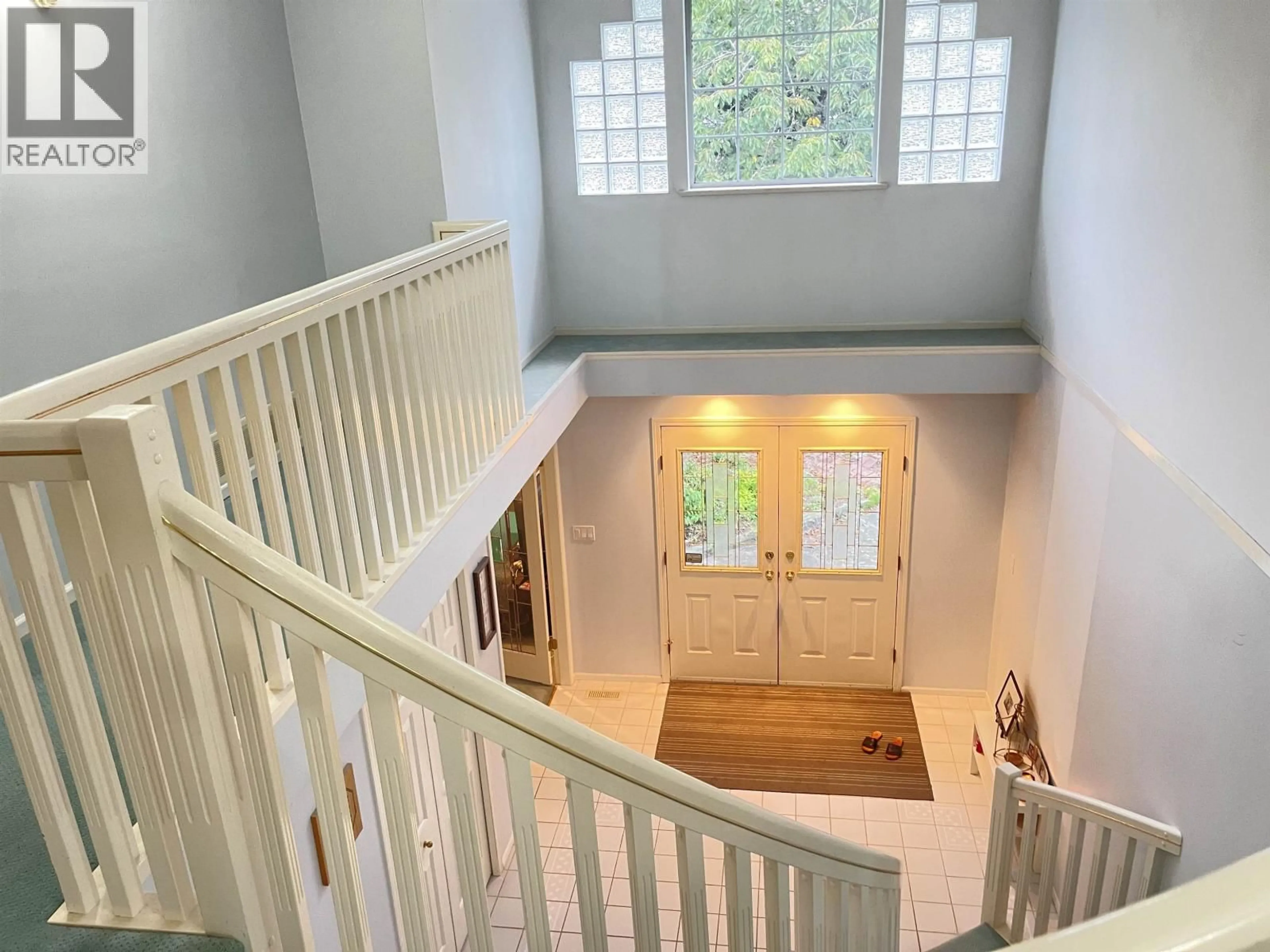 Indoor entryway for 2907 KALAMALKA DRIVE, Coquitlam British Columbia V3C5Z7