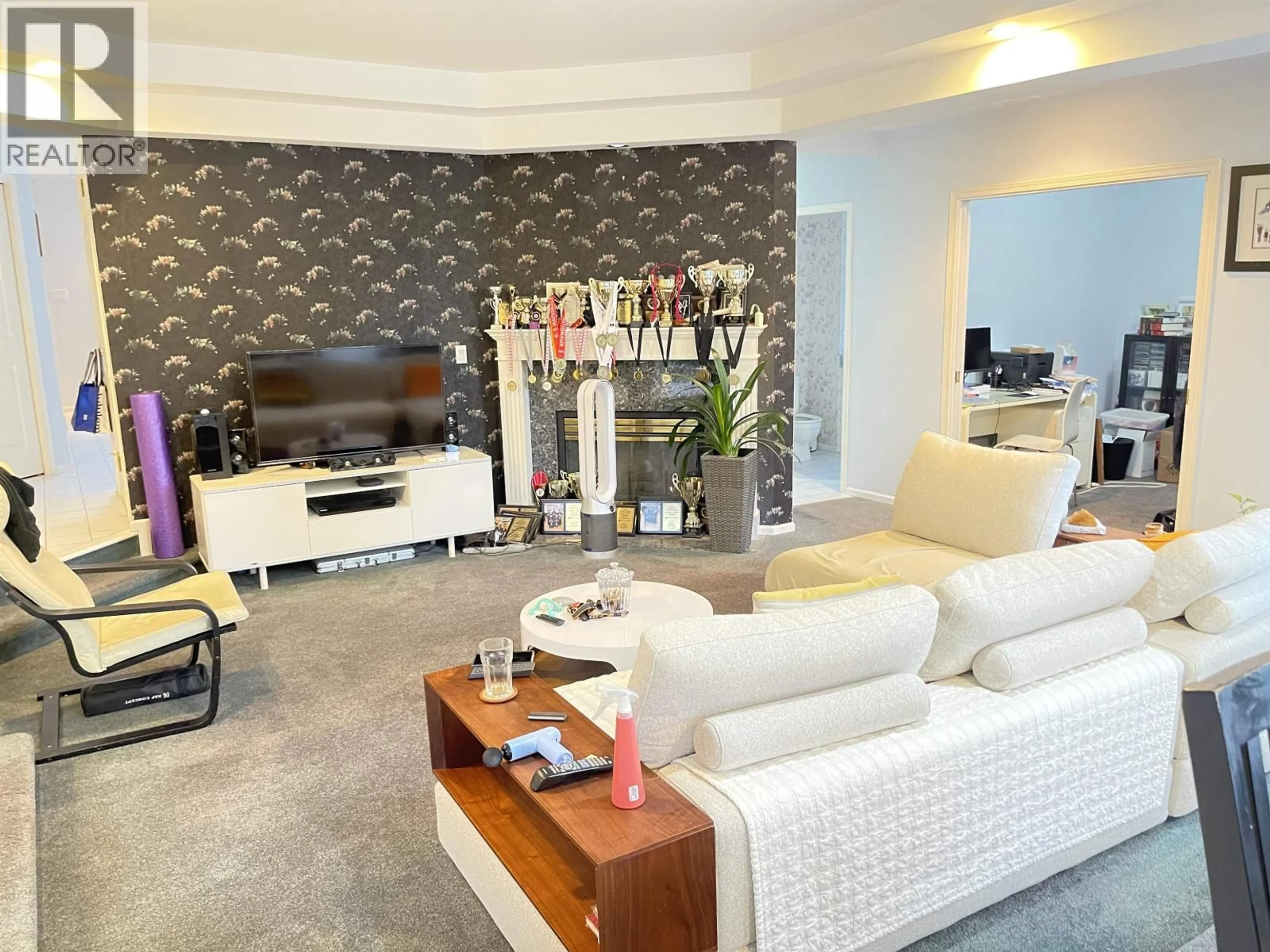 Living room with furniture, unknown for 2907 KALAMALKA DRIVE, Coquitlam British Columbia V3C5Z7