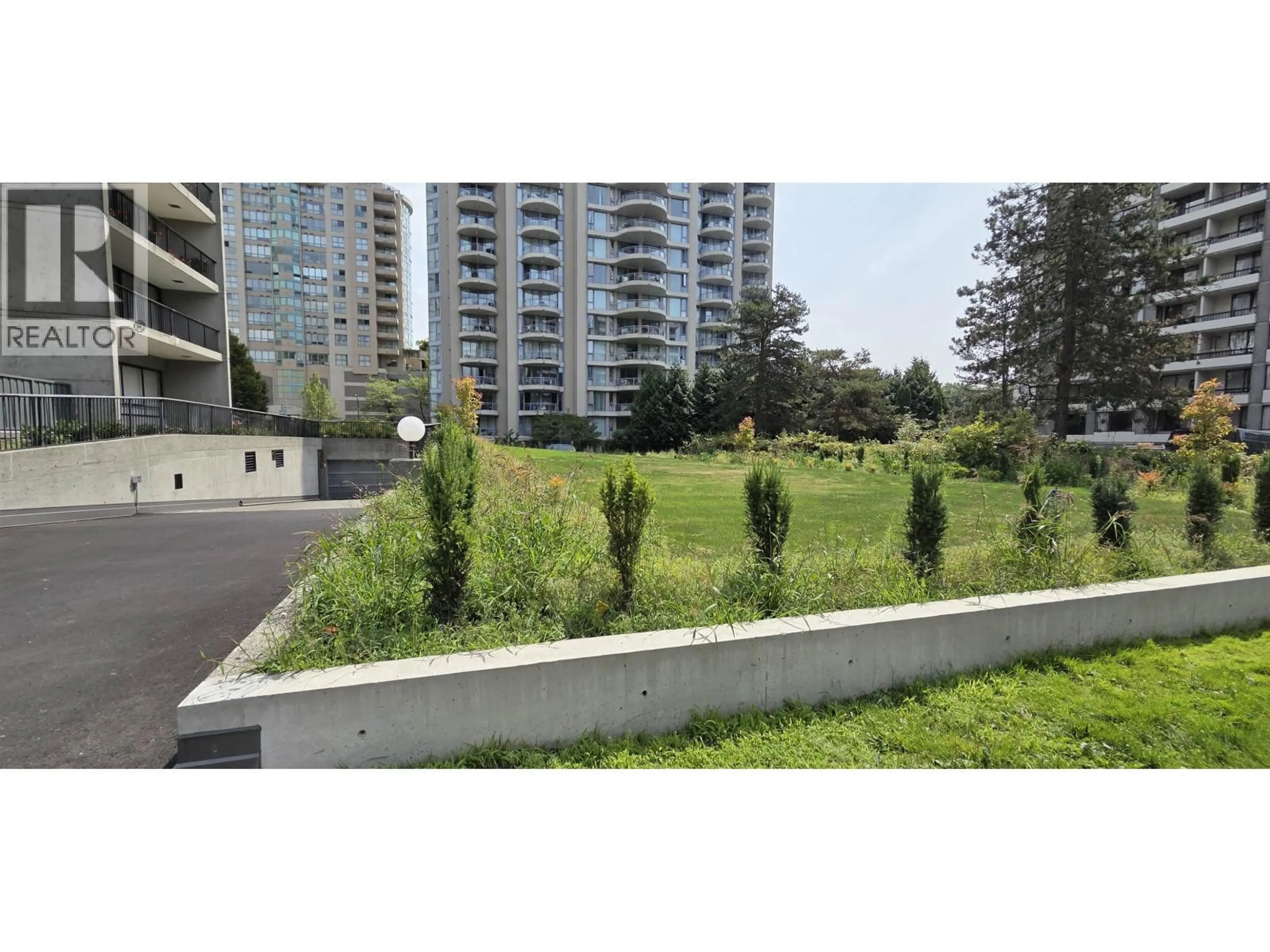 Patio, street for 1103 - 710 SEVENTH AVENUE, New Westminster British Columbia V3M5V3