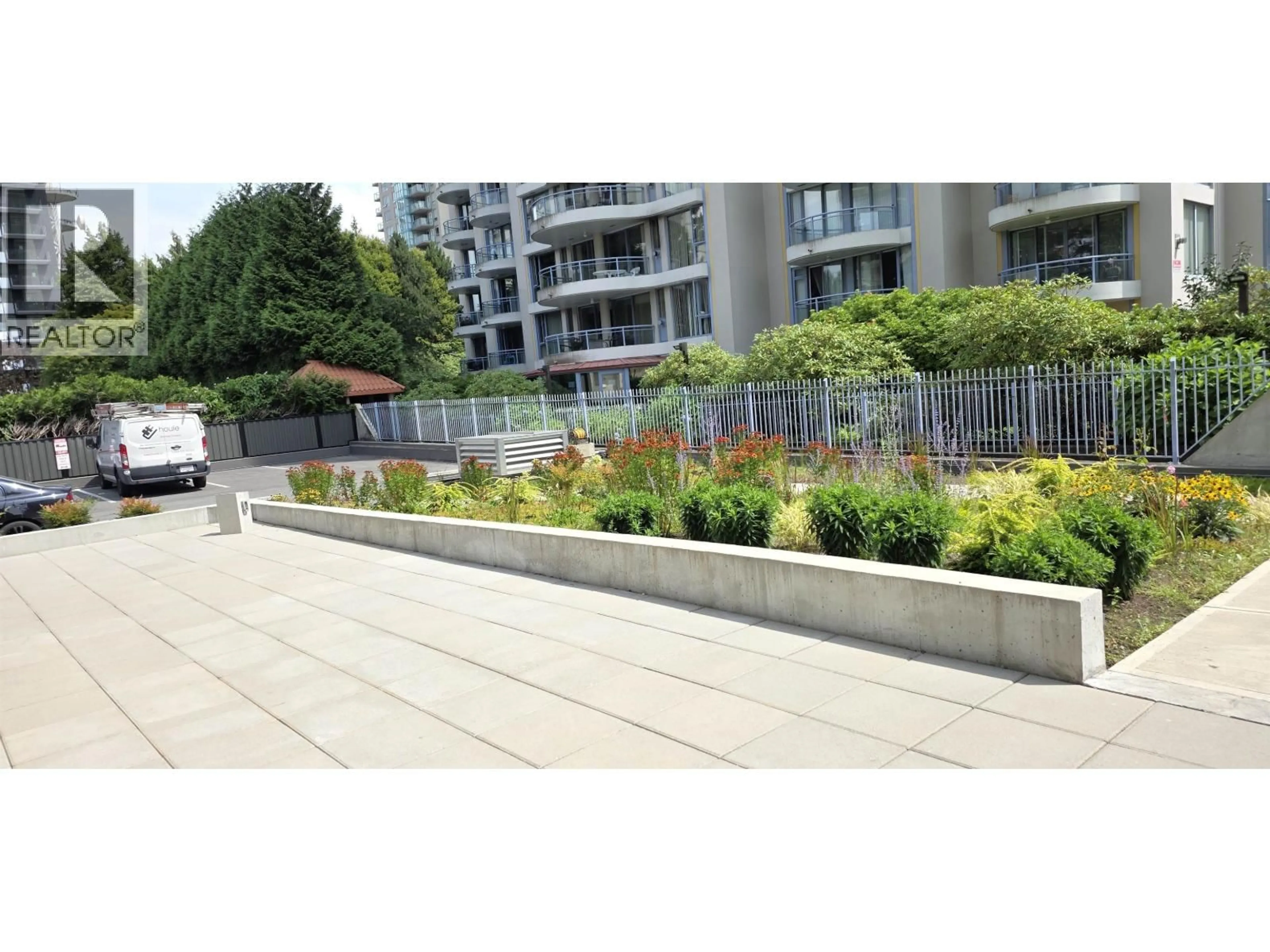 Patio, street for 1103 - 710 SEVENTH AVENUE, New Westminster British Columbia V3M5V3