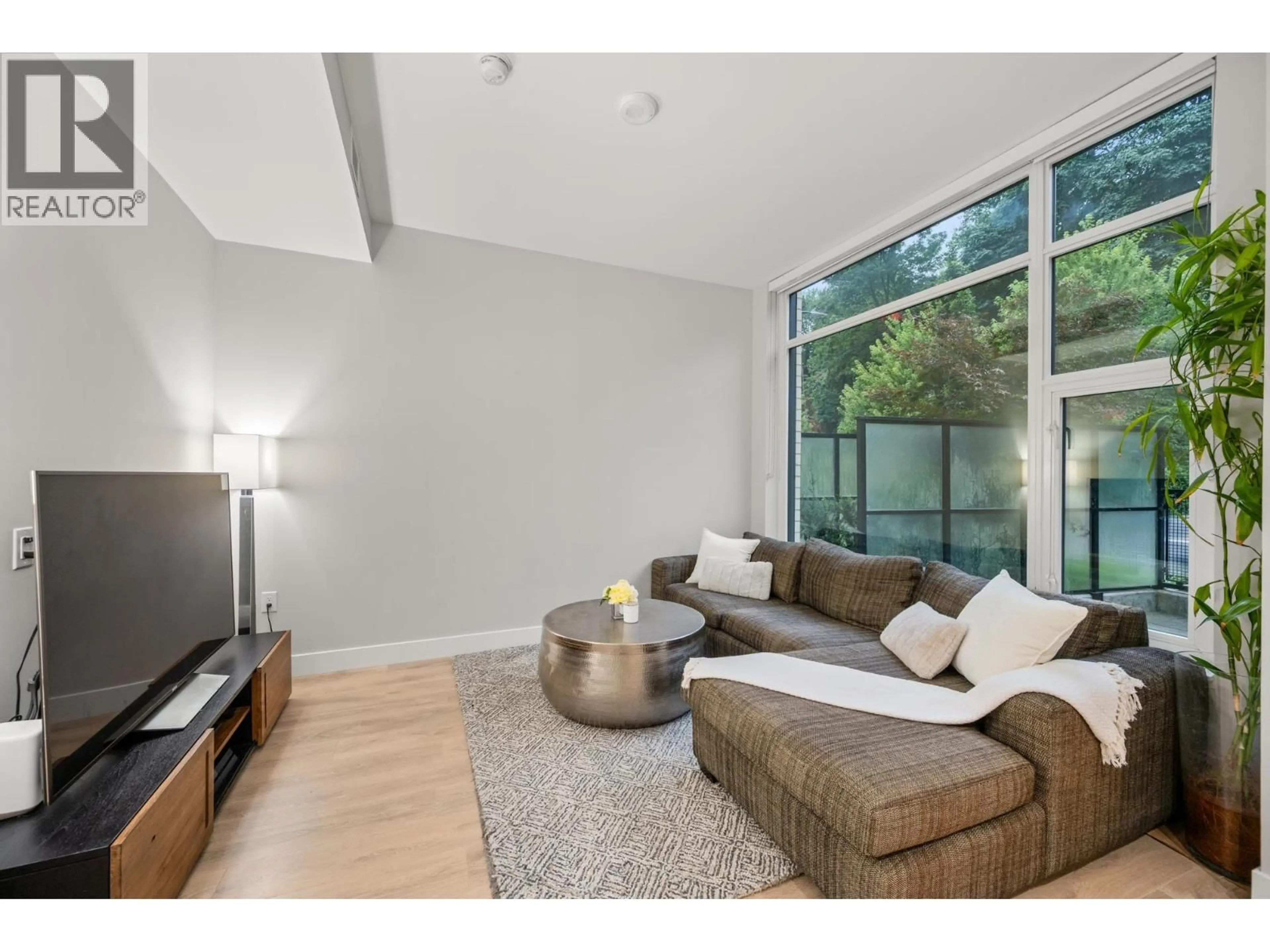 Living room with furniture, unknown for 3482 MARINE WAY, Vancouver British Columbia V5S0H1