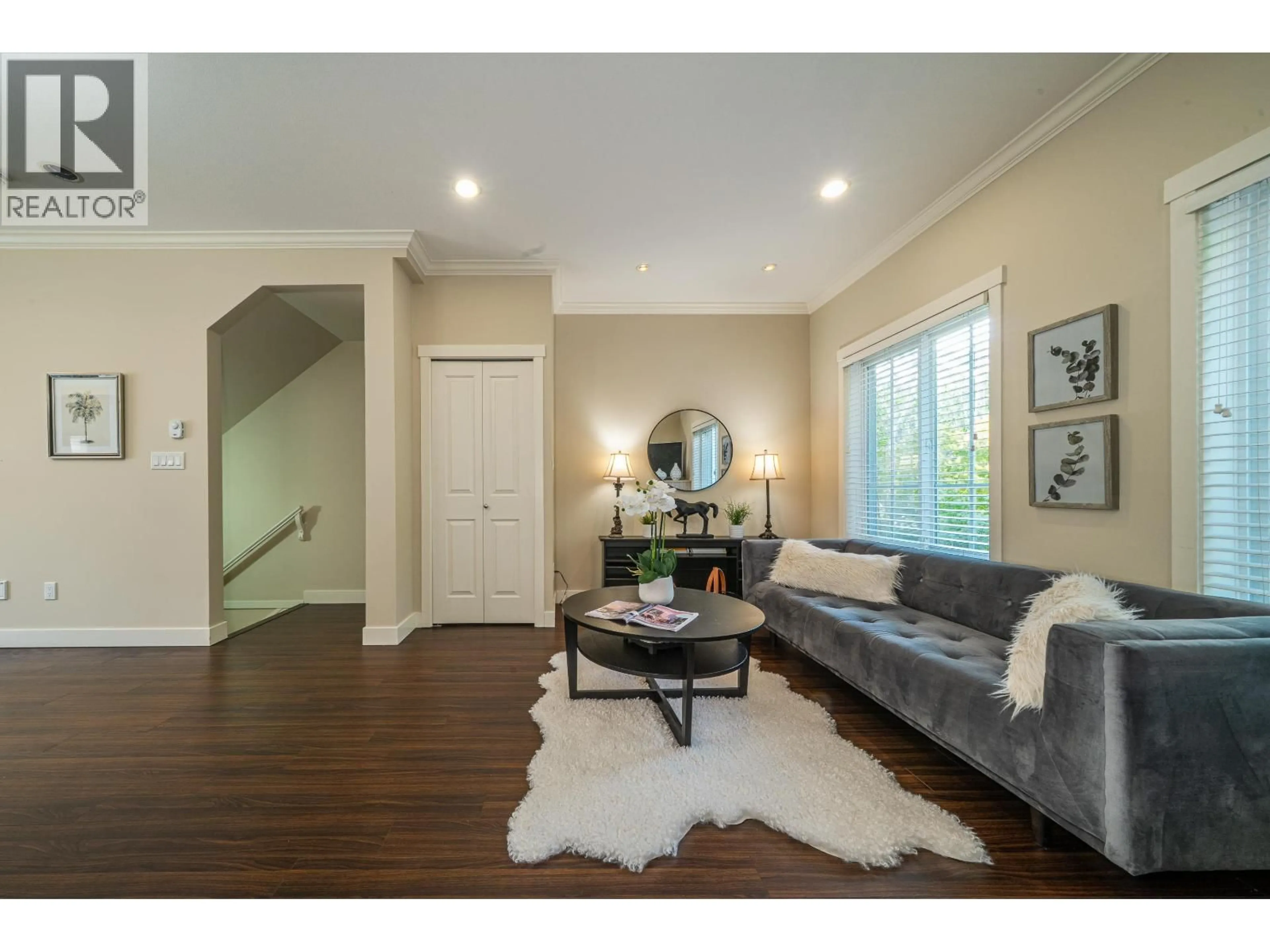 Living room with furniture, unknown for 16 - 9811 FERNDALE ROAD, Richmond British Columbia V6Y1X4