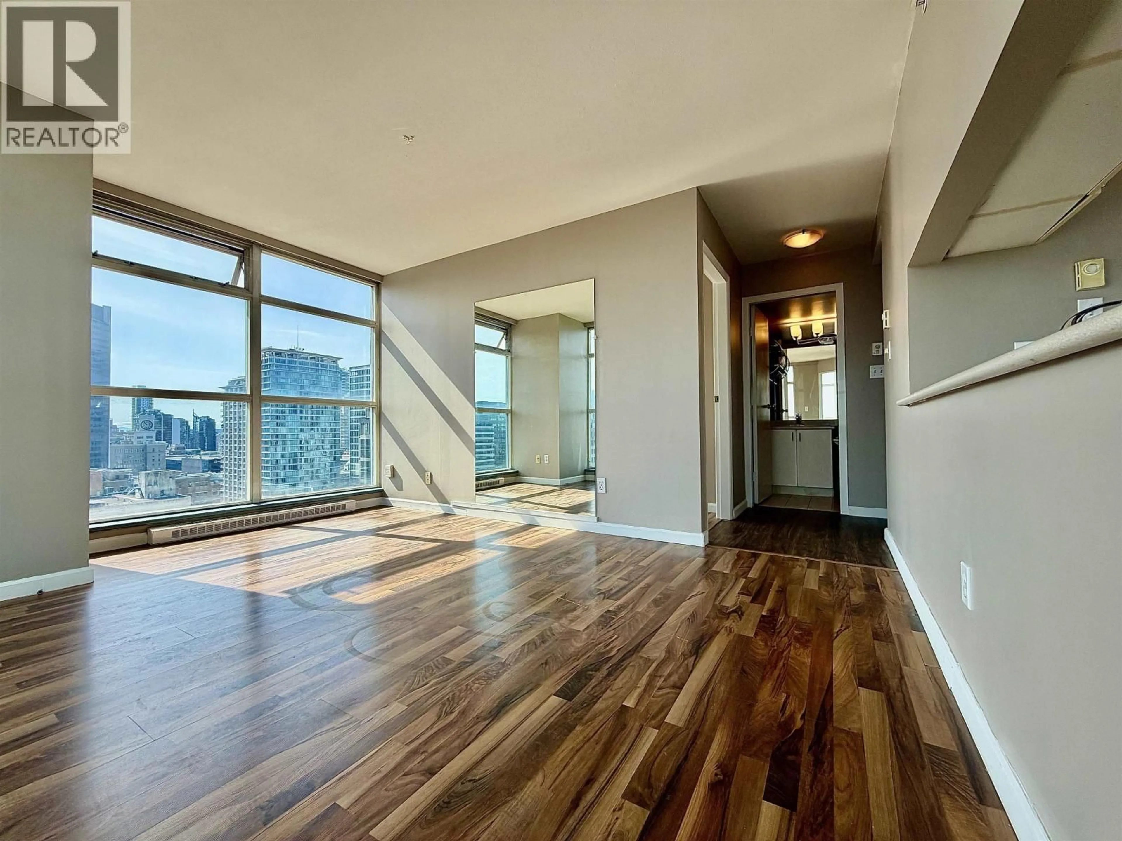 Indoor foyer for 2609 - 438 SEYMOUR STREET, Vancouver British Columbia V6B6H4