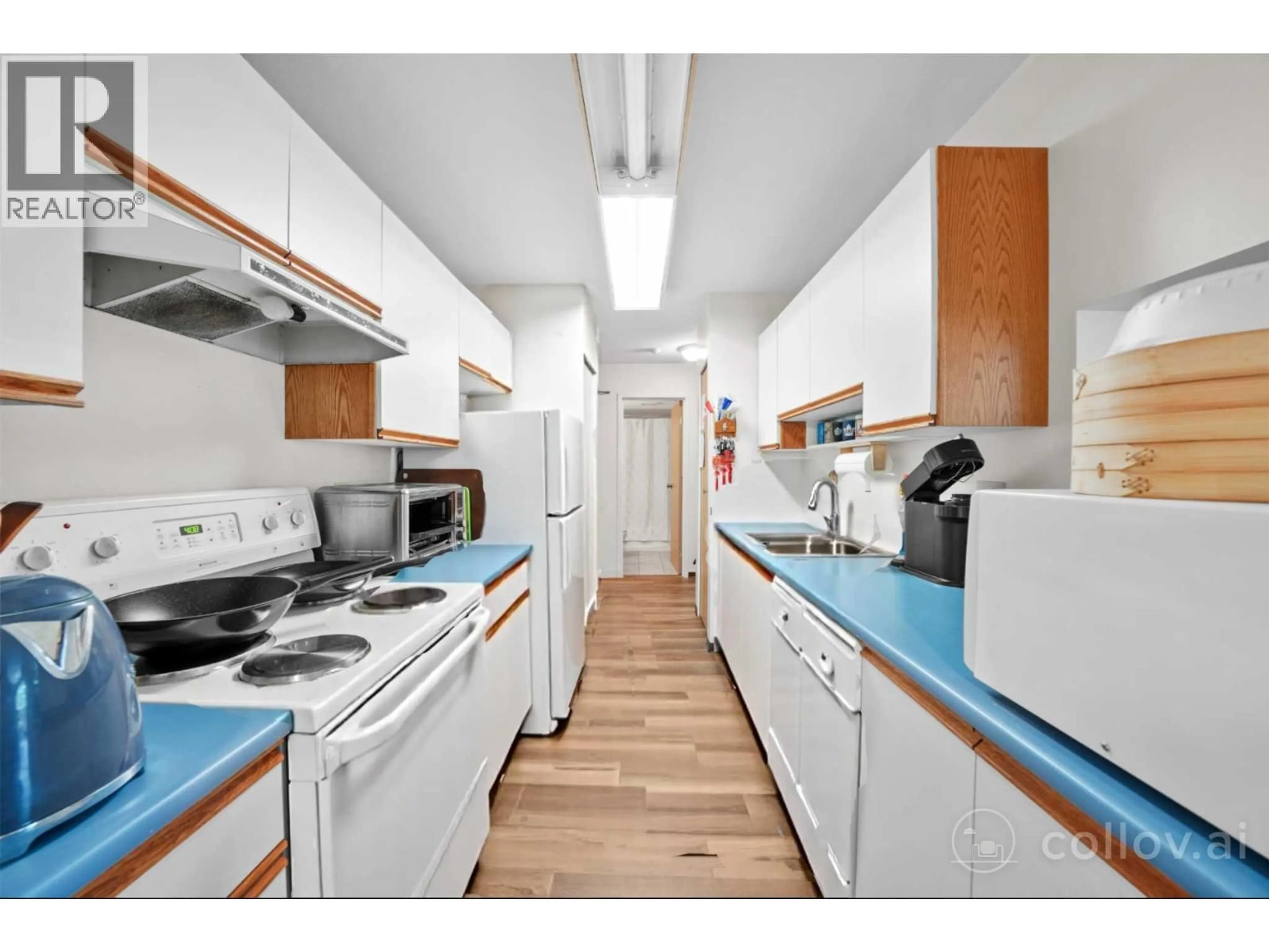 Standard kitchen, unknown for 204 - 7431 BLUNDELL ROAD, Richmond British Columbia V6Y3G8