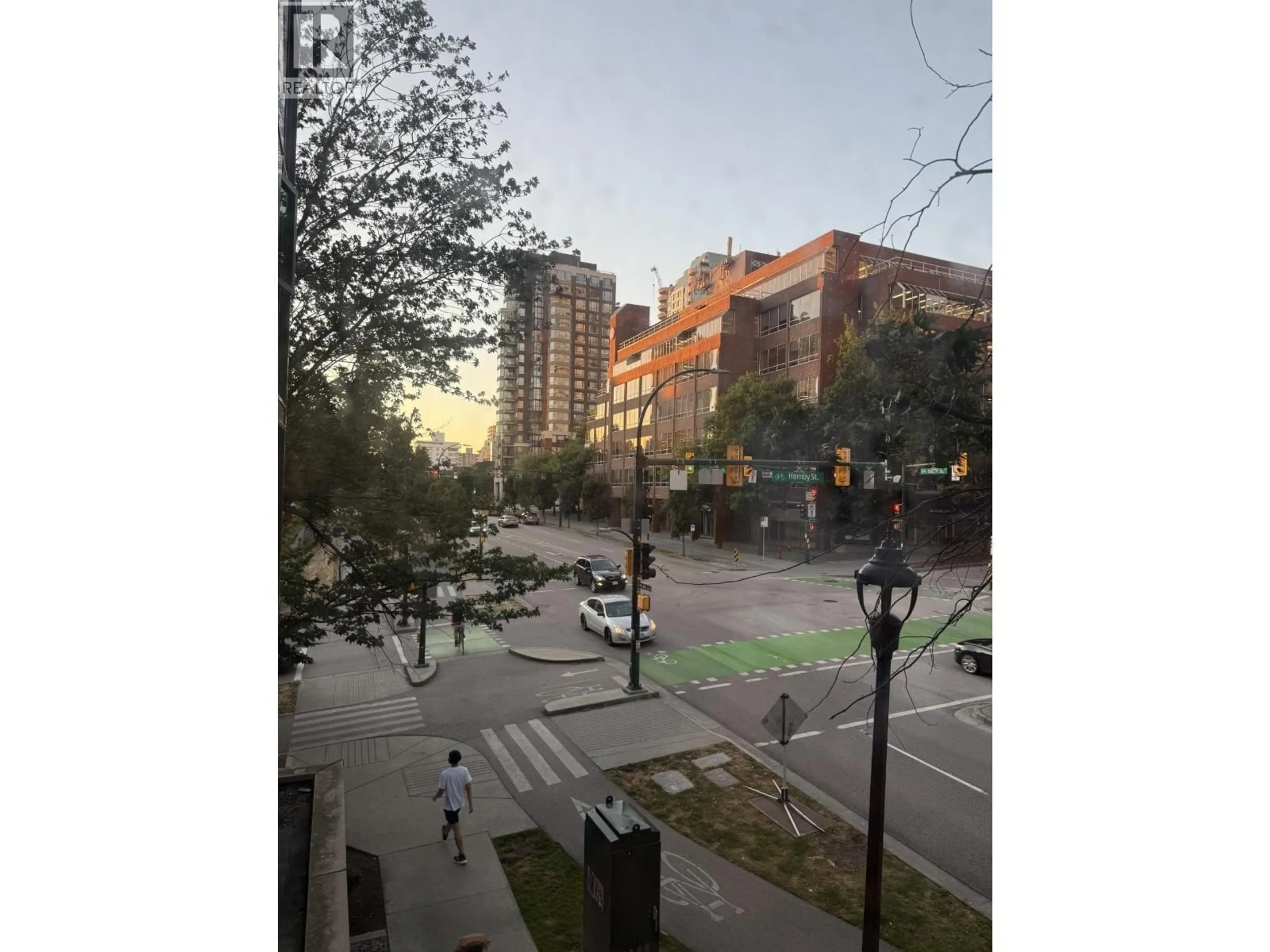 Blurry image for 305 - 888 PACIFIC AVENUE, Vancouver British Columbia V6Z2S6