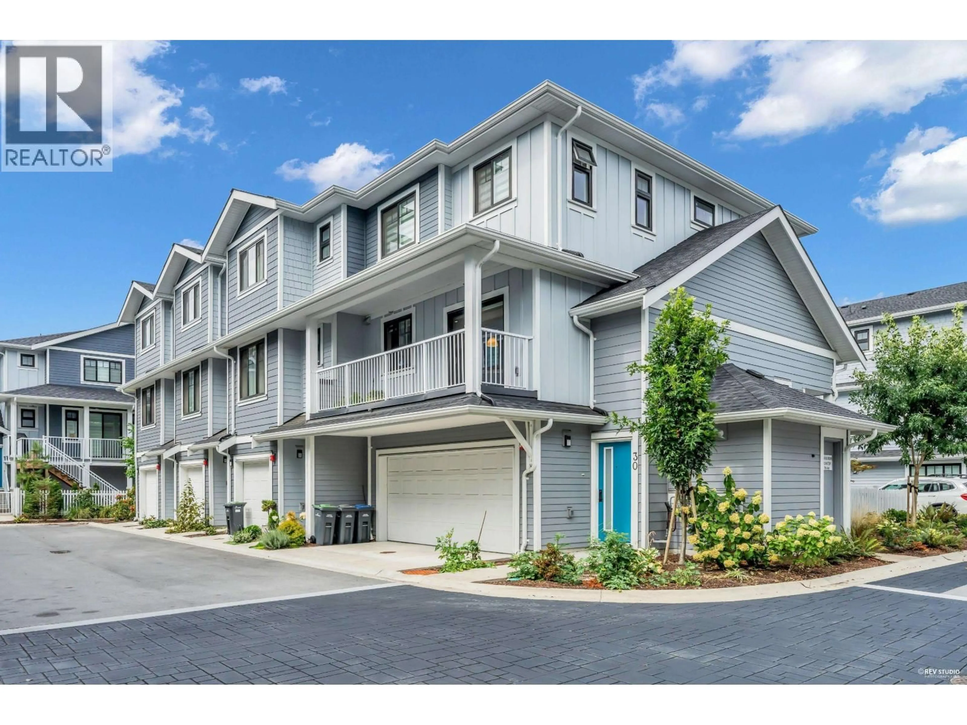 Home with vinyl exterior material, street for 30 - 769 OTA AVENUE, New Westminster British Columbia V3M0M6