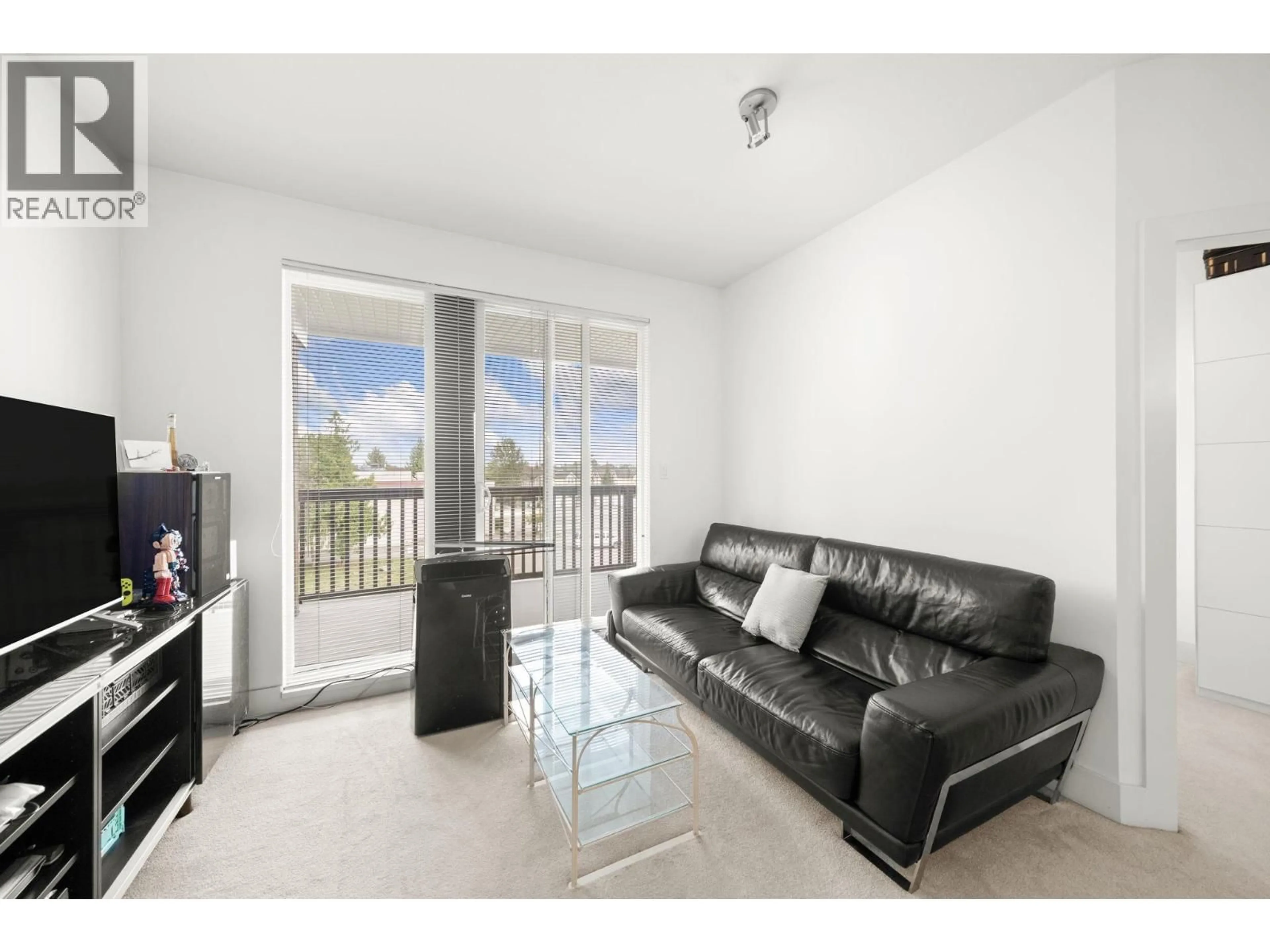 Living room with furniture, unknown for 318 - 6033 KATSURA STREET, Richmond British Columbia V6Y0B3