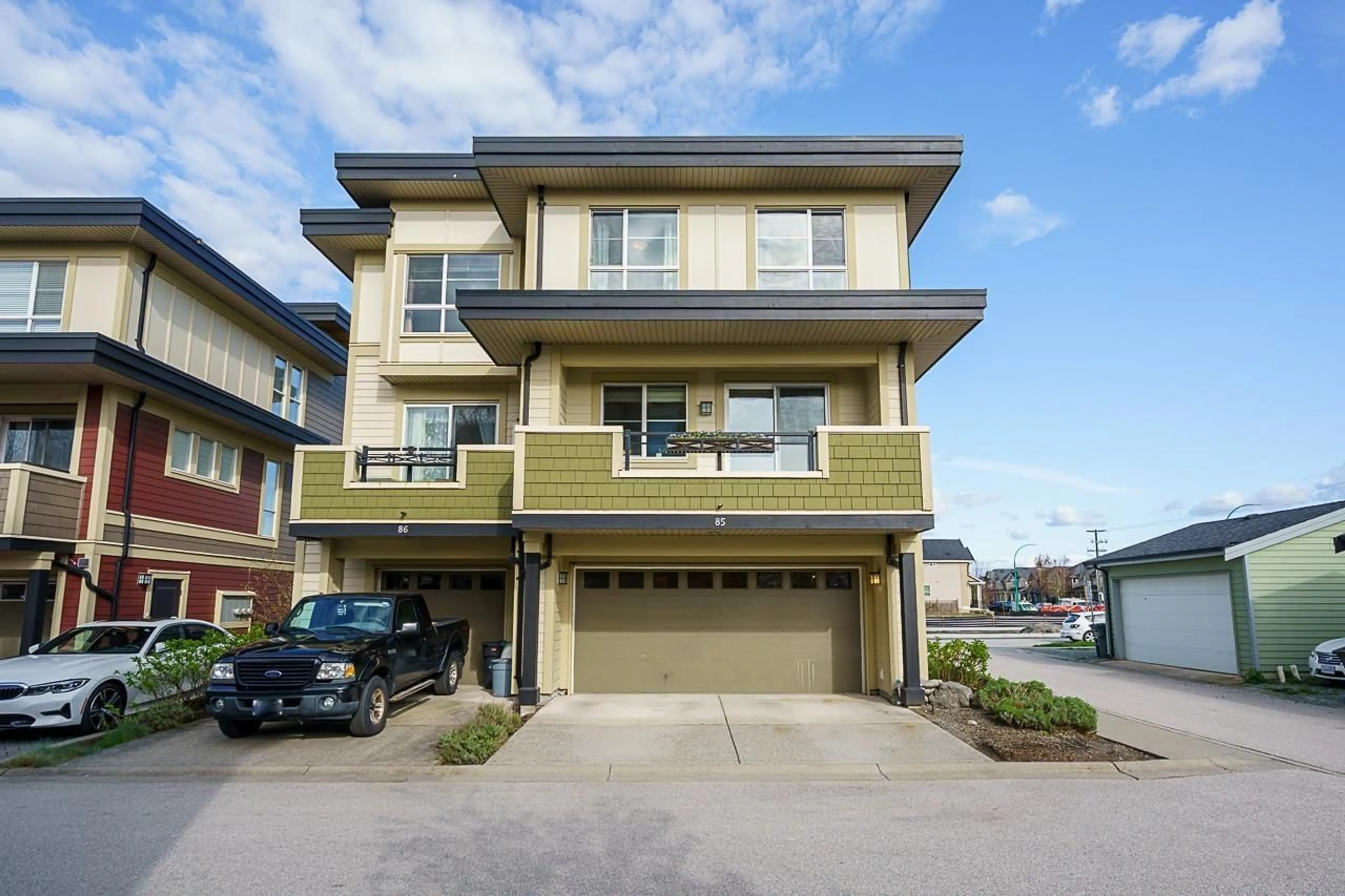 Unknown for 85 - 19477 72A, Surrey British Columbia V4N6M2