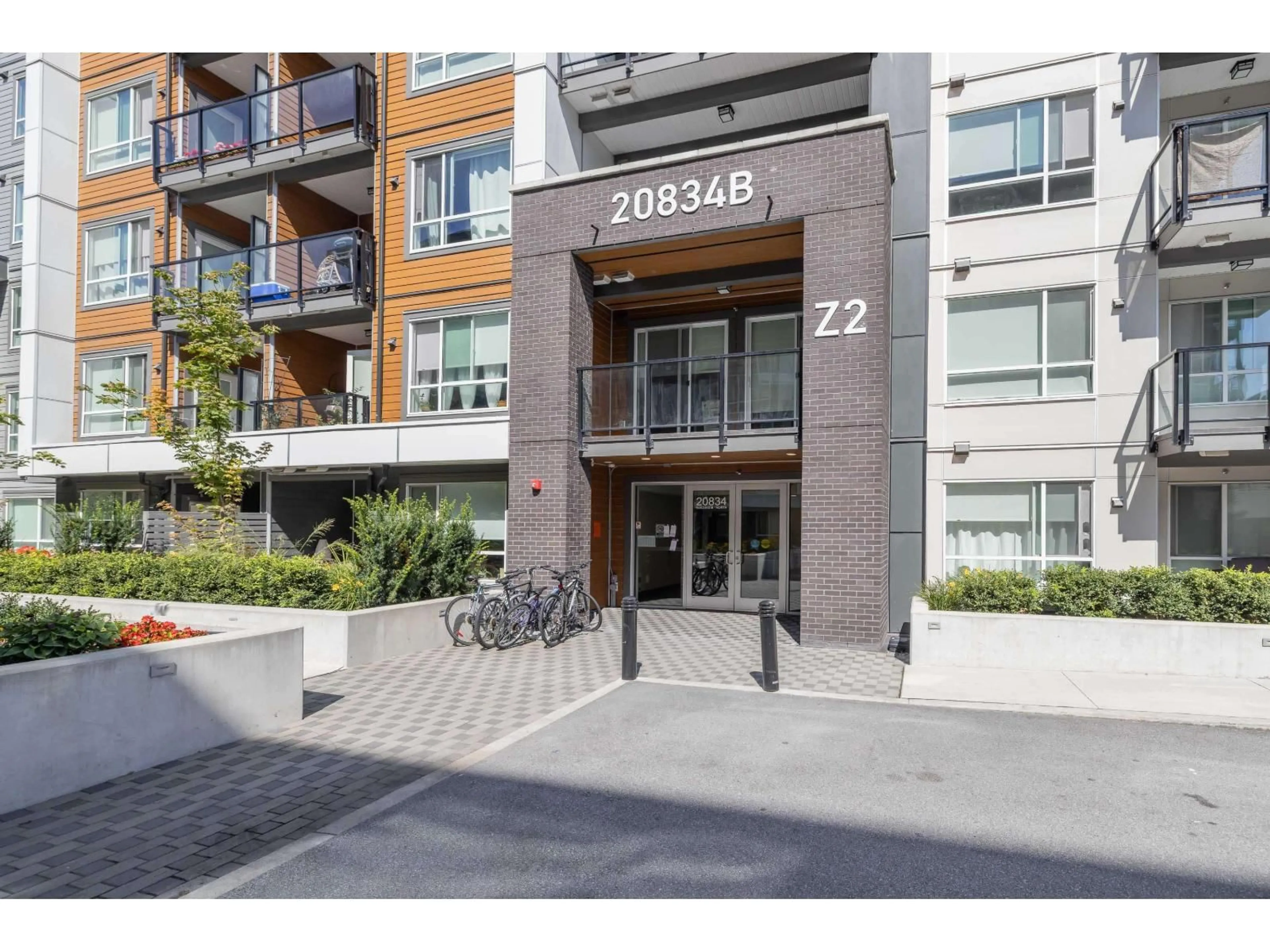 Unknown for B618 - 20834 80, Langley British Columbia V2Y3M6