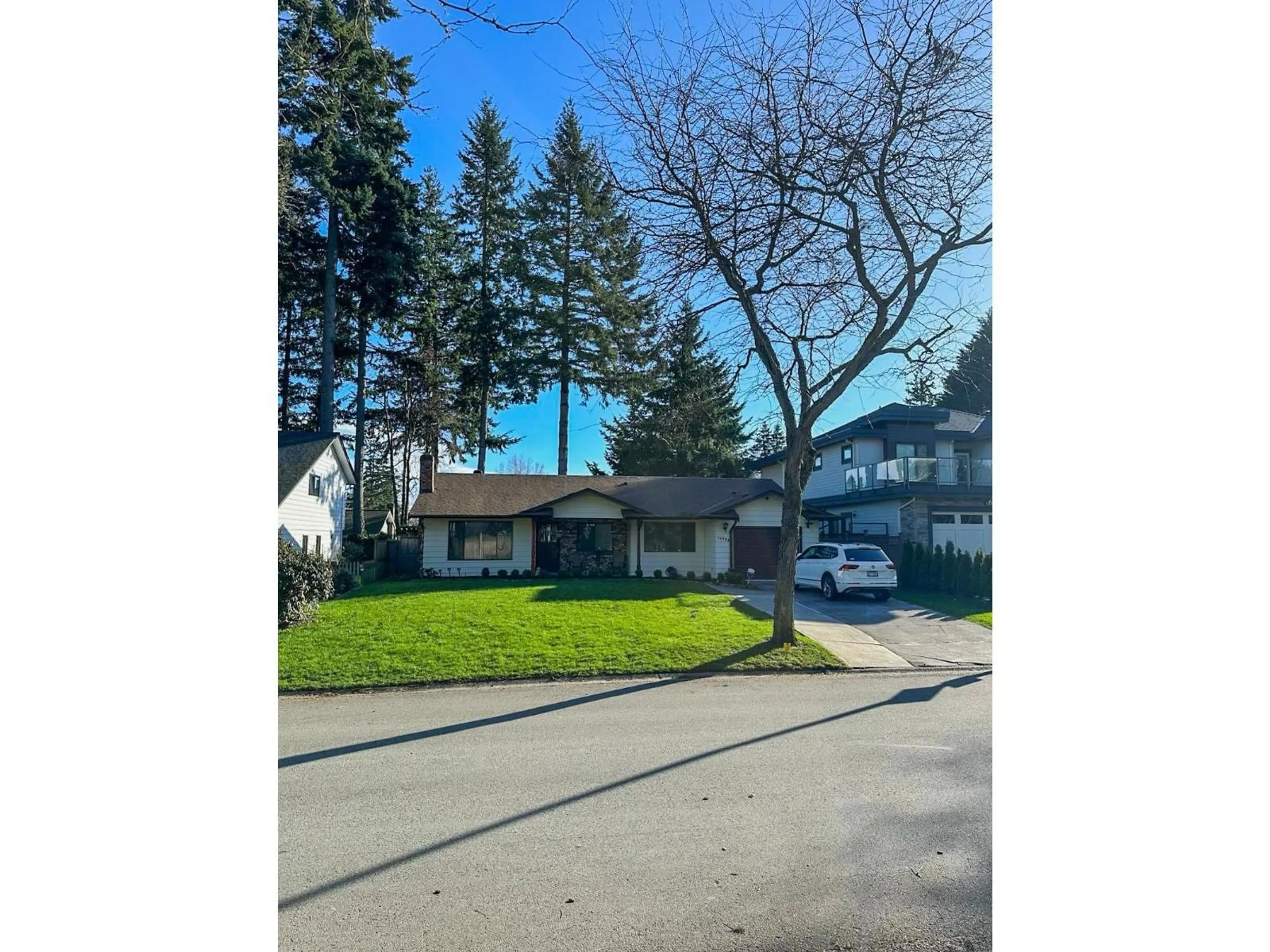 A pic from outside/outdoor area/front of a property/back of a property/a pic from drone, street for 15324 22, Surrey British Columbia V4A5Y8