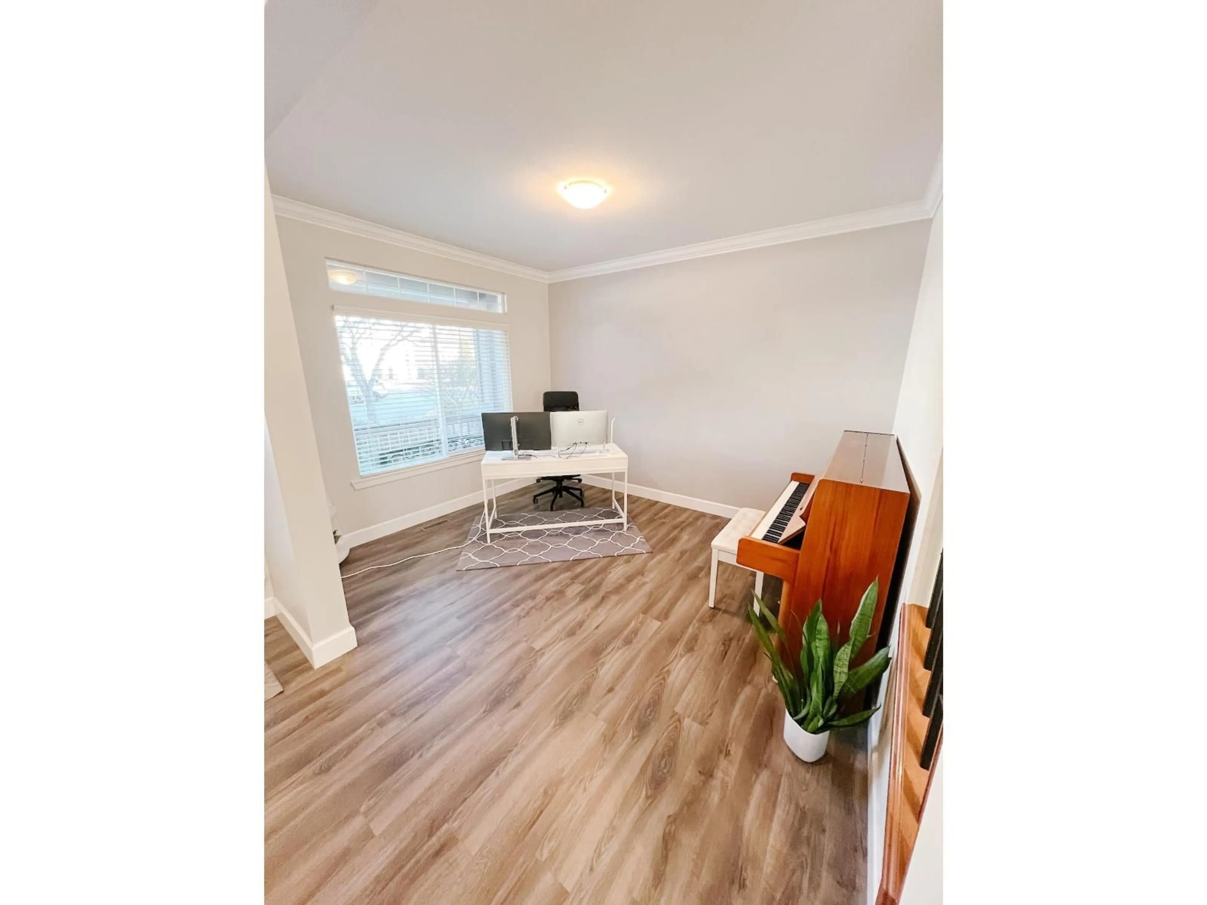 A pic of a room for 20118 71A, Langley British Columbia V2Y3A1