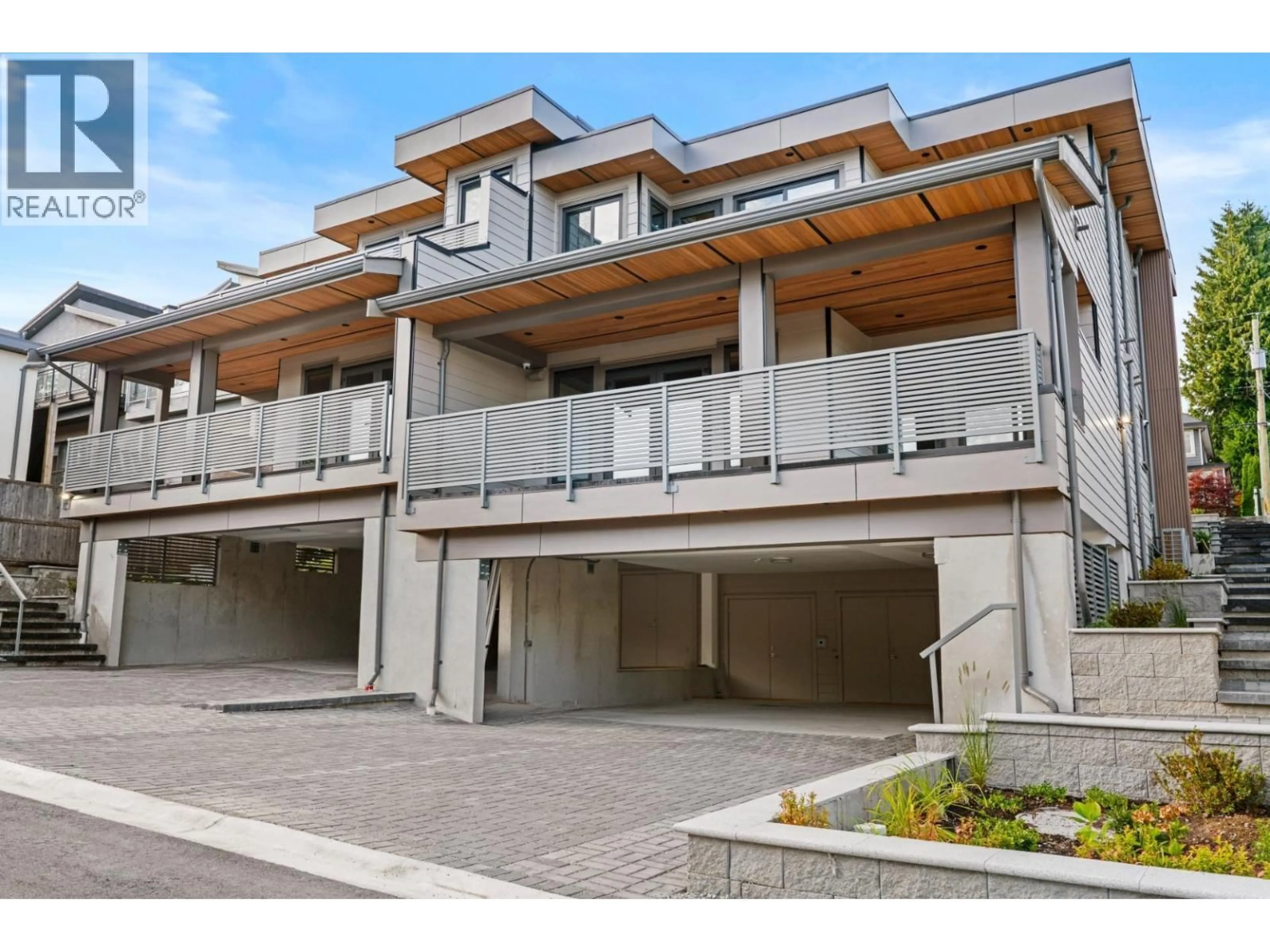 Patio, street for 103 - 1204 HAMMOND AVENUE, Coquitlam British Columbia V3K2P1