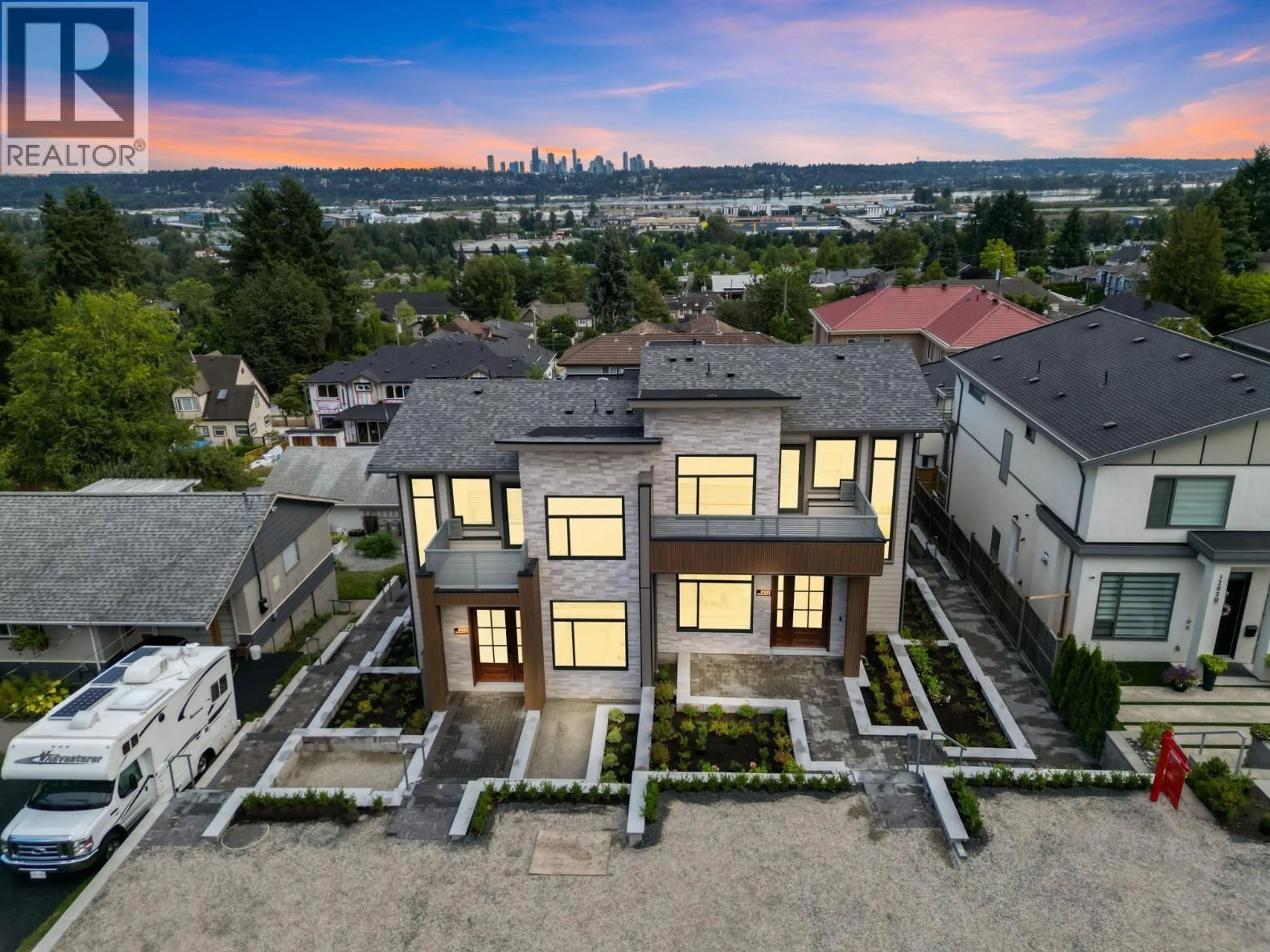A pic from outside/outdoor area/front of a property/back of a property/a pic from drone, unknown for 103 - 1204 HAMMOND AVENUE, Coquitlam British Columbia V3K2P1