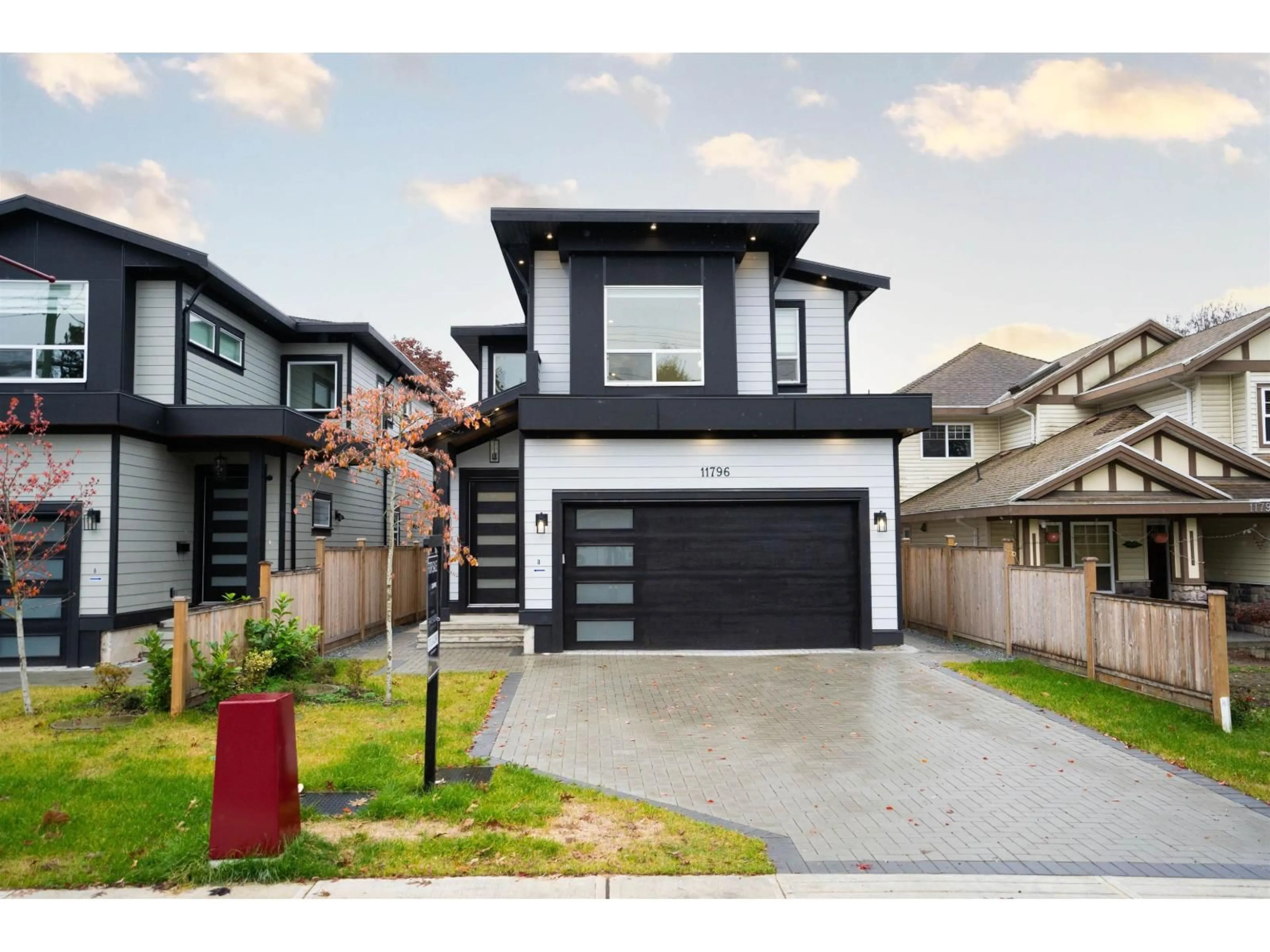 Home with vinyl exterior material, street for 11796 84, Delta British Columbia V4C2M5
