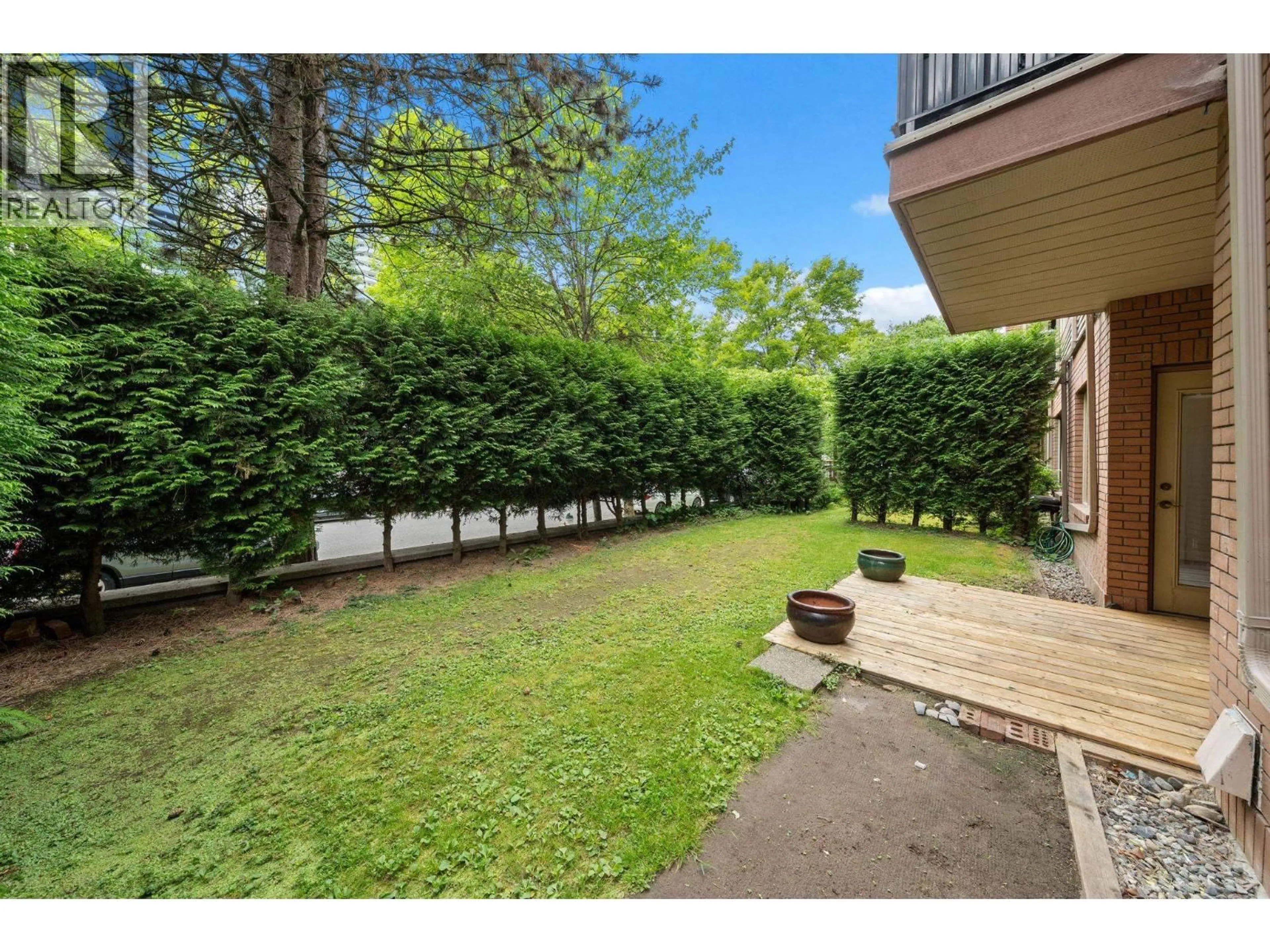 Patio, forest/trees view for 105 - 6688 BURLINGTON AVENUE, Burnaby British Columbia V5H3M9