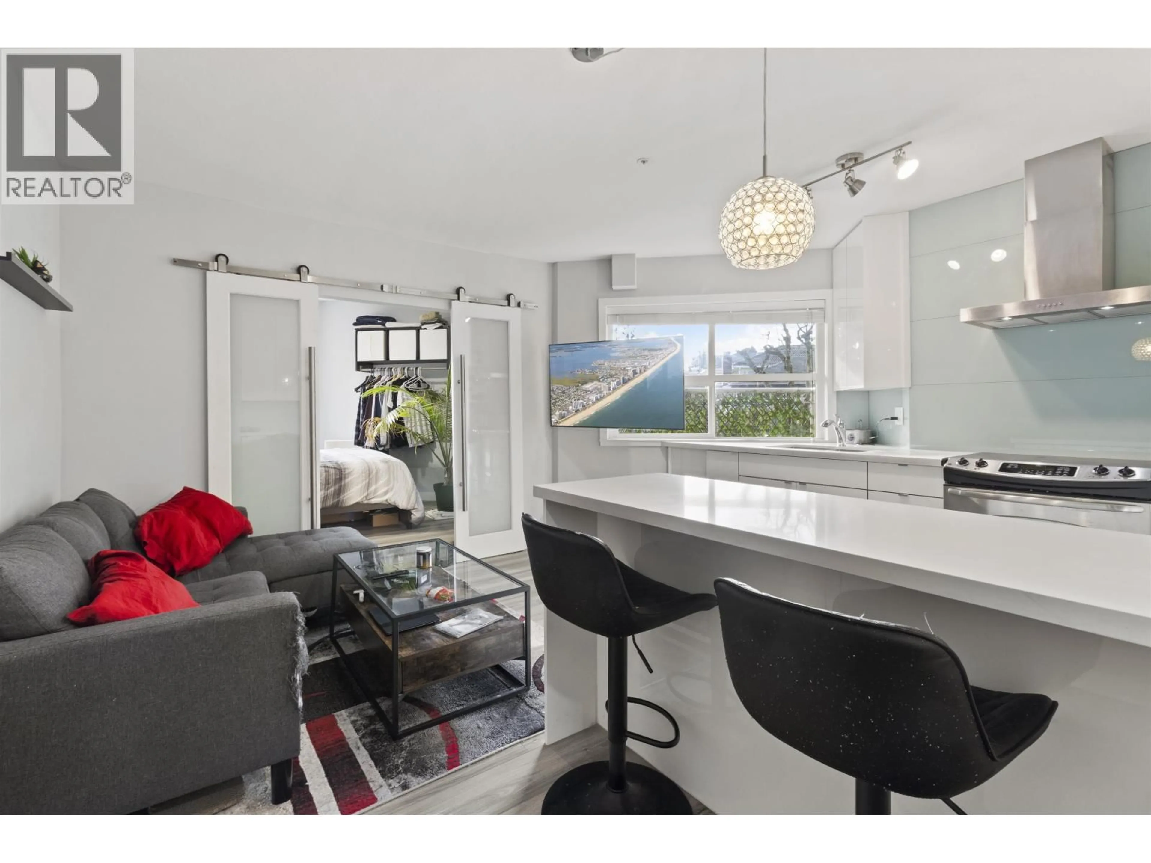 Open concept kitchen, unknown for 106 - 1988 37TH AVENUE, Vancouver British Columbia V5P1G1