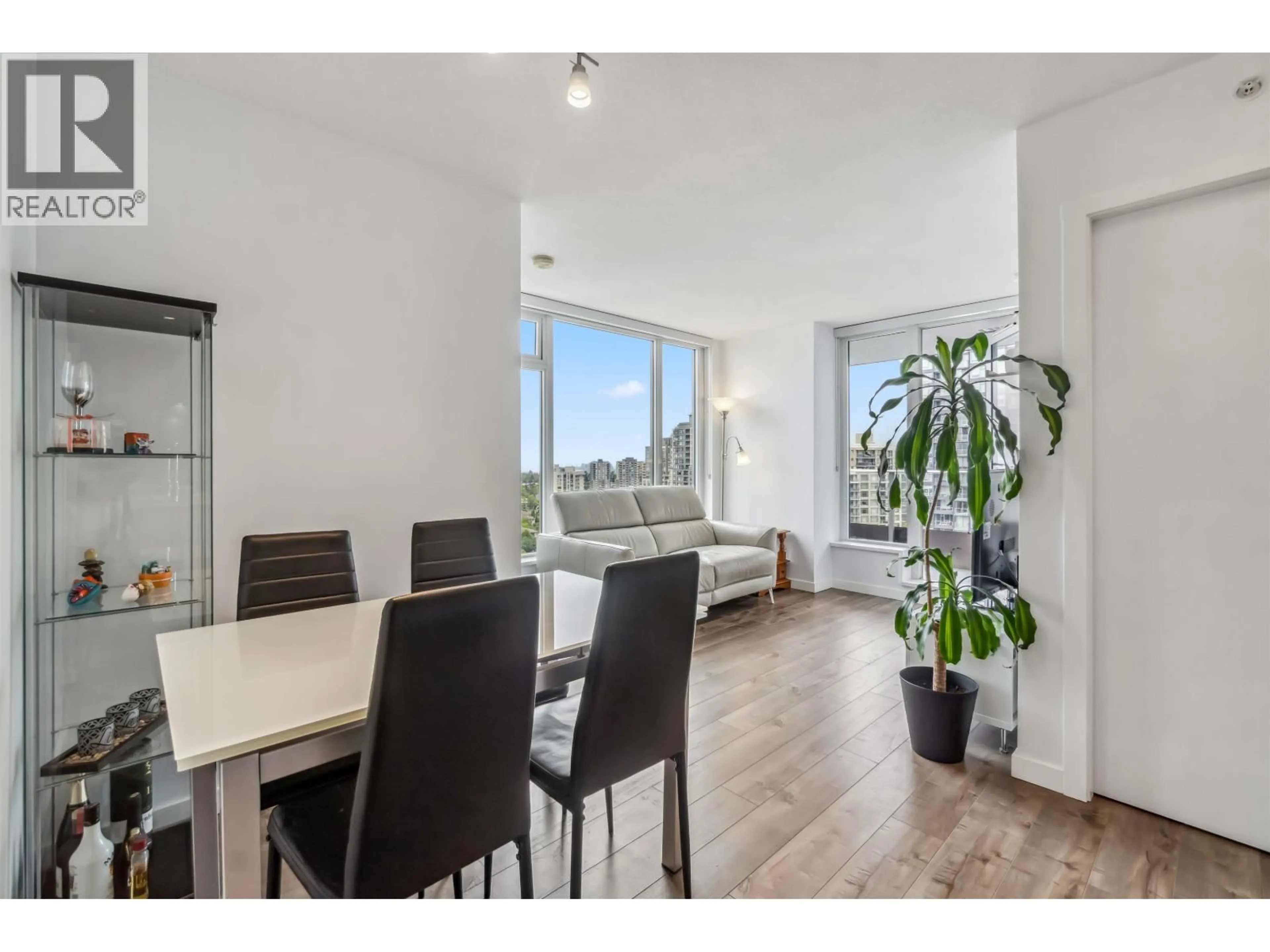 Dining room, wood/laminate floor for 1902 - 5665 BOUNDARY ROAD, Vancouver British Columbia V5R0E4