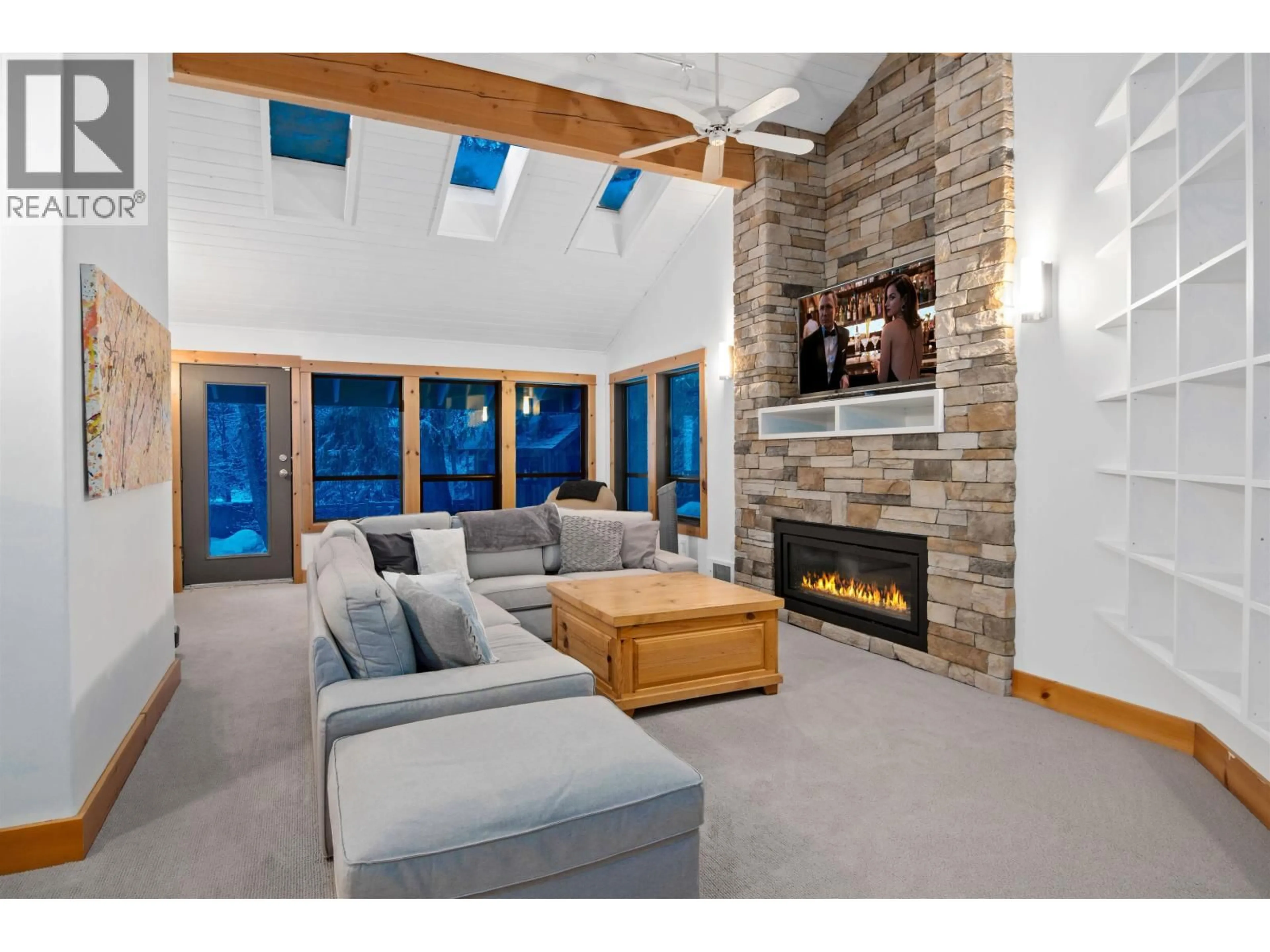 Living room with furniture, unknown for 6411 EASY STREET, Whistler British Columbia V8E0C5