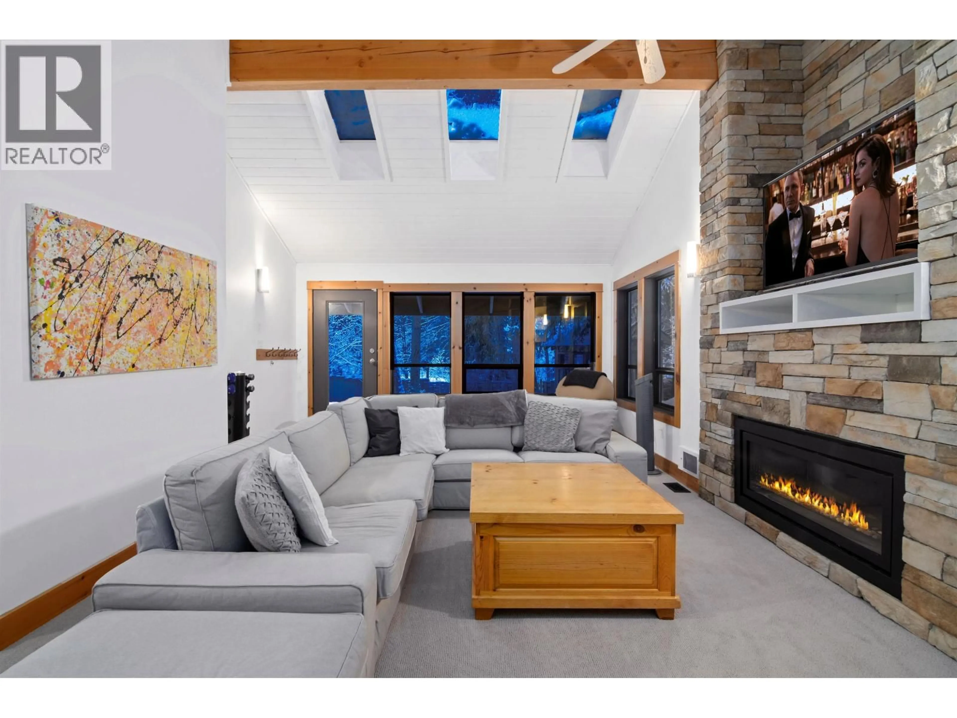 Living room with furniture, unknown for 6411 EASY STREET, Whistler British Columbia V8E0C5