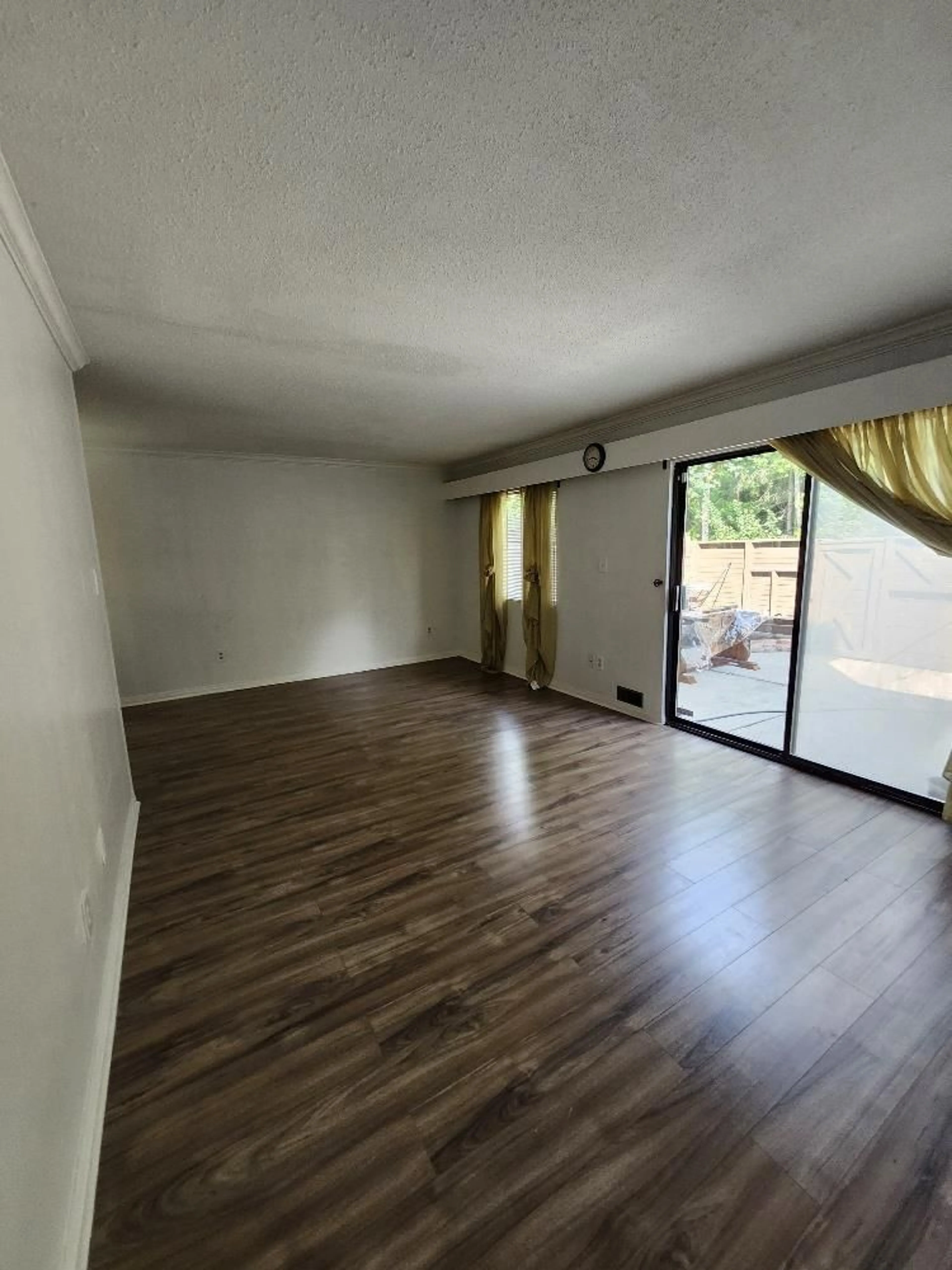 A pic of a room for 121 - 14159 104, Surrey British Columbia V3T1X6
