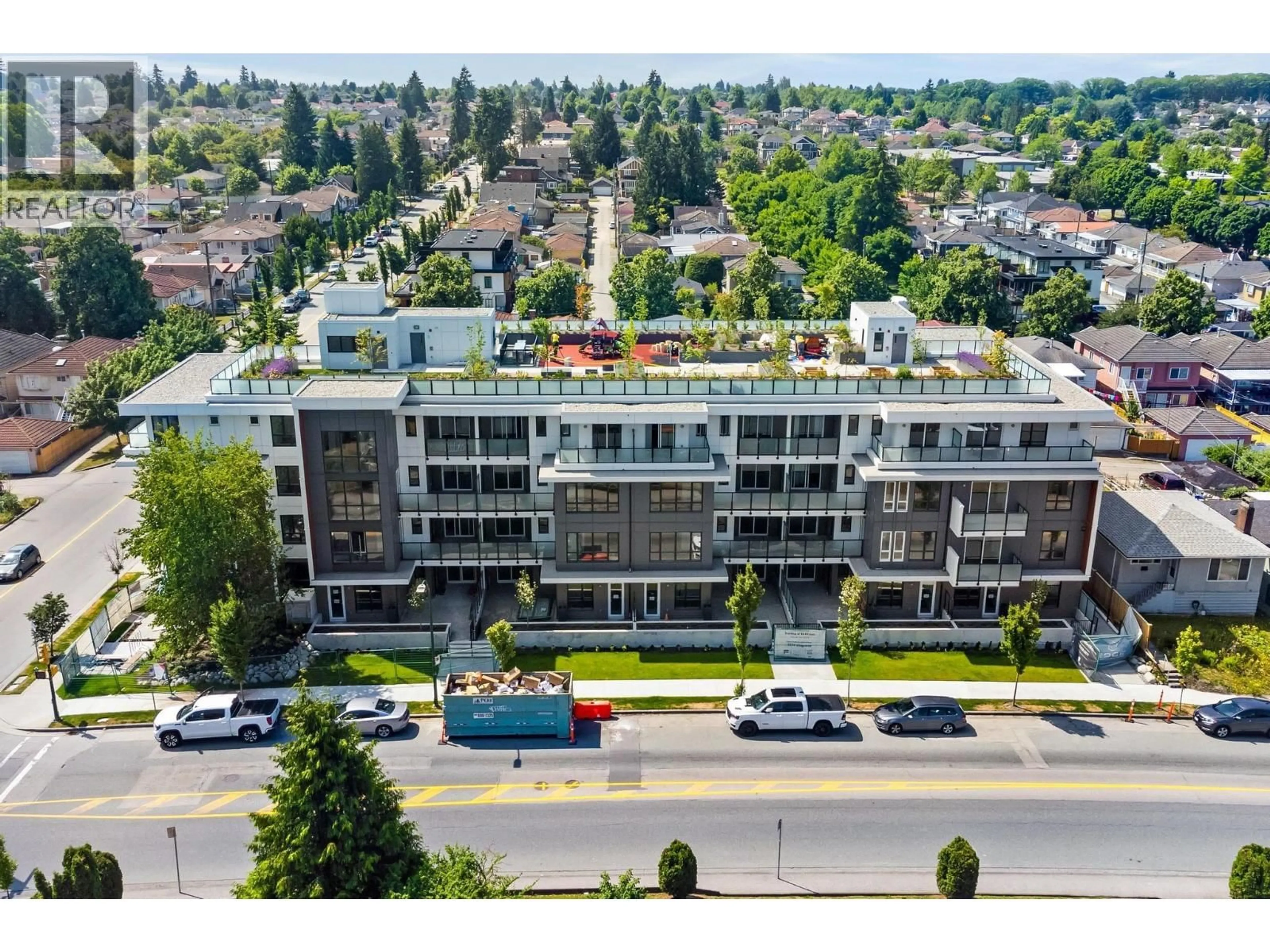 A pic from outside/outdoor area/front of a property/back of a property/a pic from drone, city buildings view from balcony for 2380 33RD AVENUE, Vancouver British Columbia V5R2S3