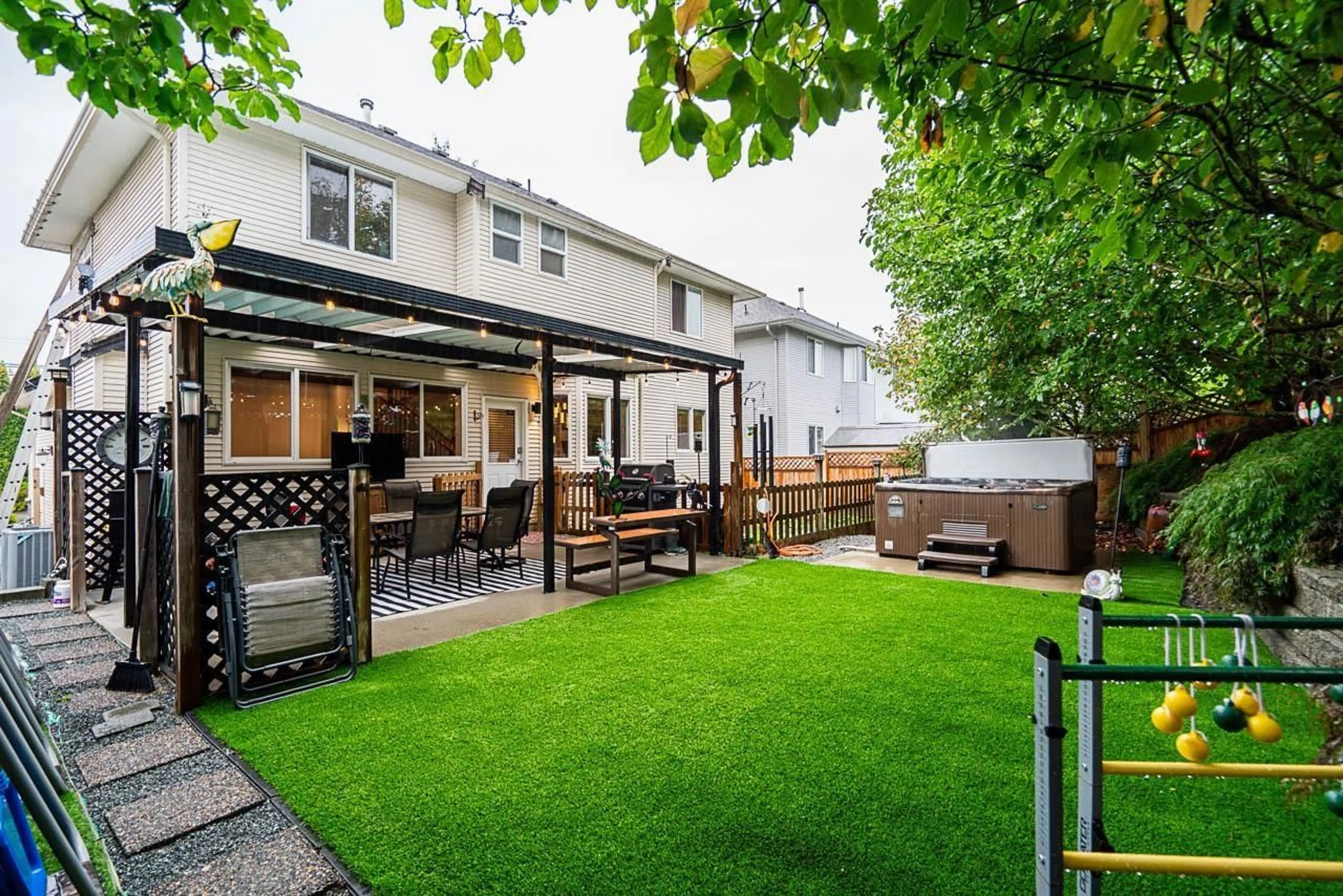 Patio, street for 27792 PULLMAN, Abbotsford British Columbia V4X0A2