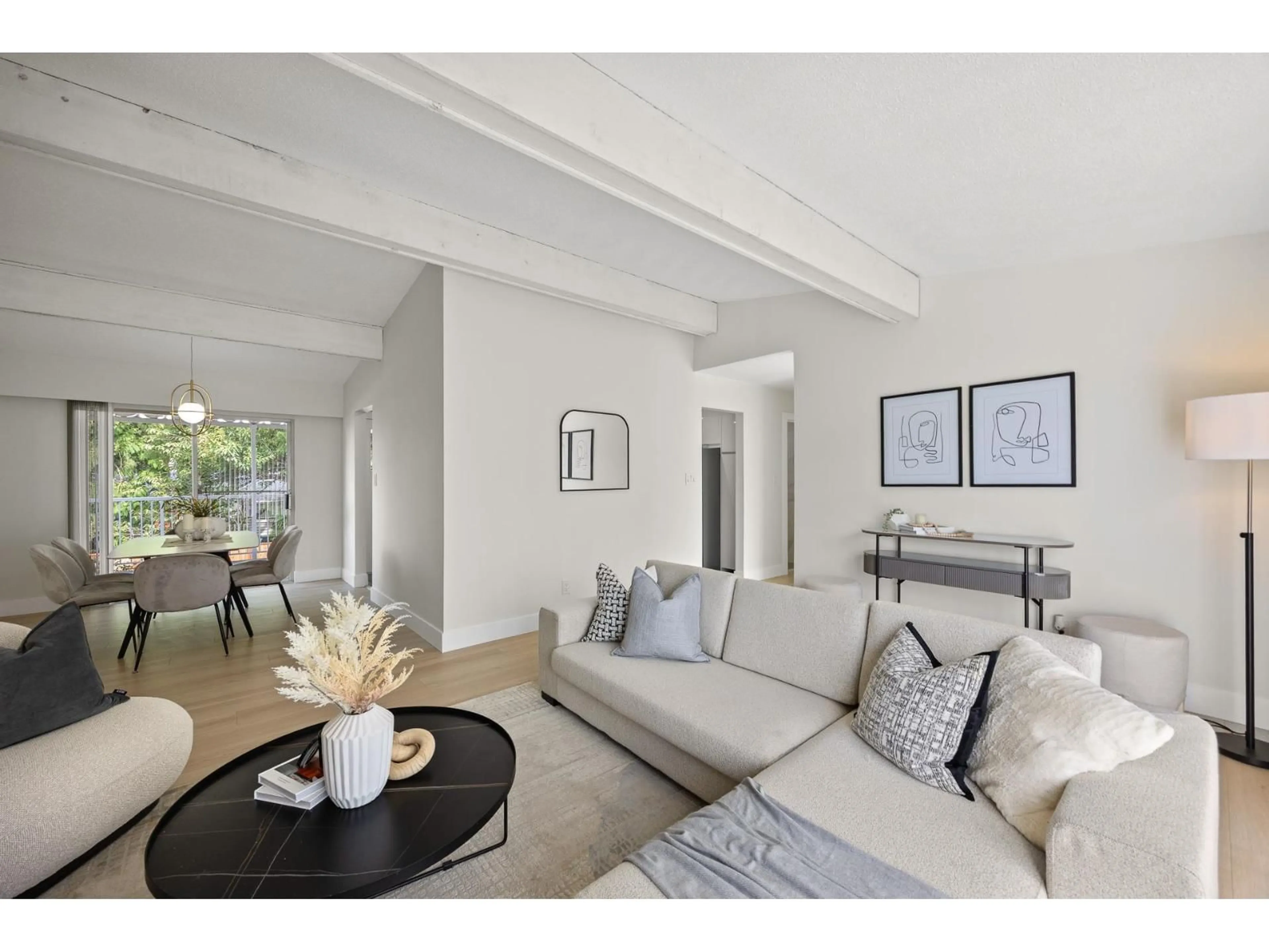Living room with furniture, unknown for 8532 SULLIVAN, Delta British Columbia V4C4E4