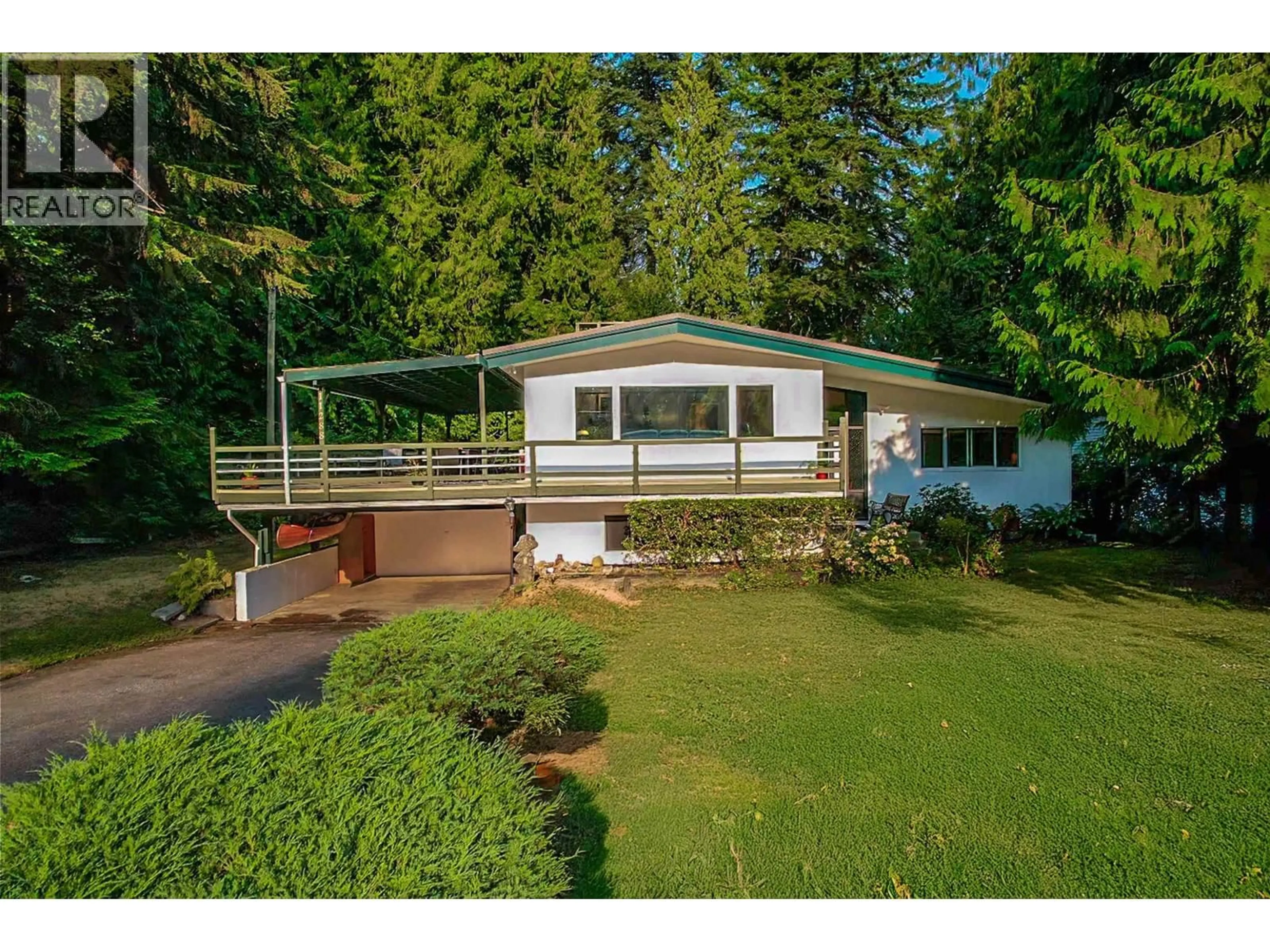 A pic from outside/outdoor area/front of a property/back of a property/a pic from drone, water/lake/river/ocean view for 11288 GRAHAM STREET, Maple Ridge British Columbia V2W1M9