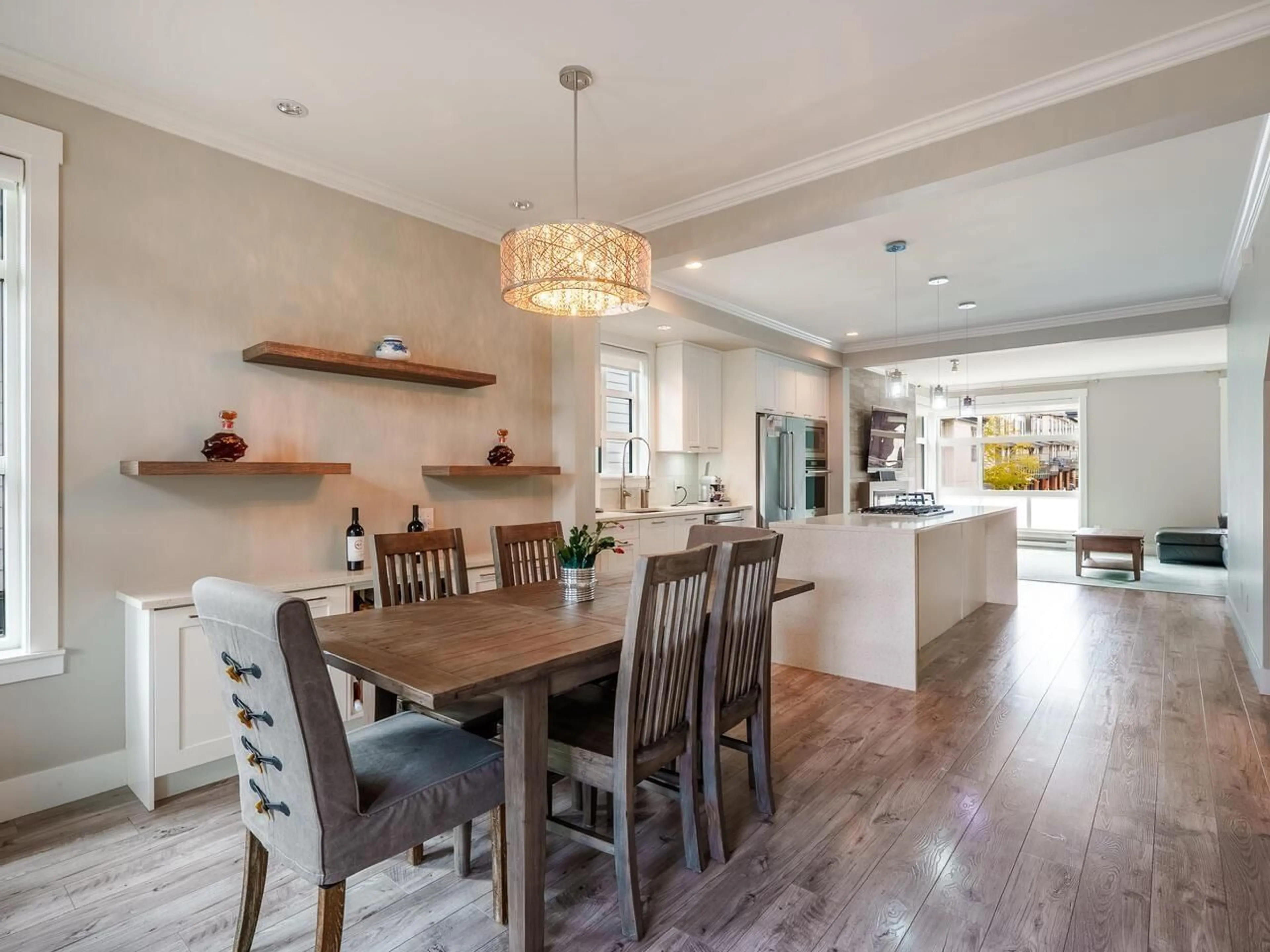 Open concept kitchen, wood/laminate floor for 28 - 16488 64, Surrey British Columbia V3S6X6