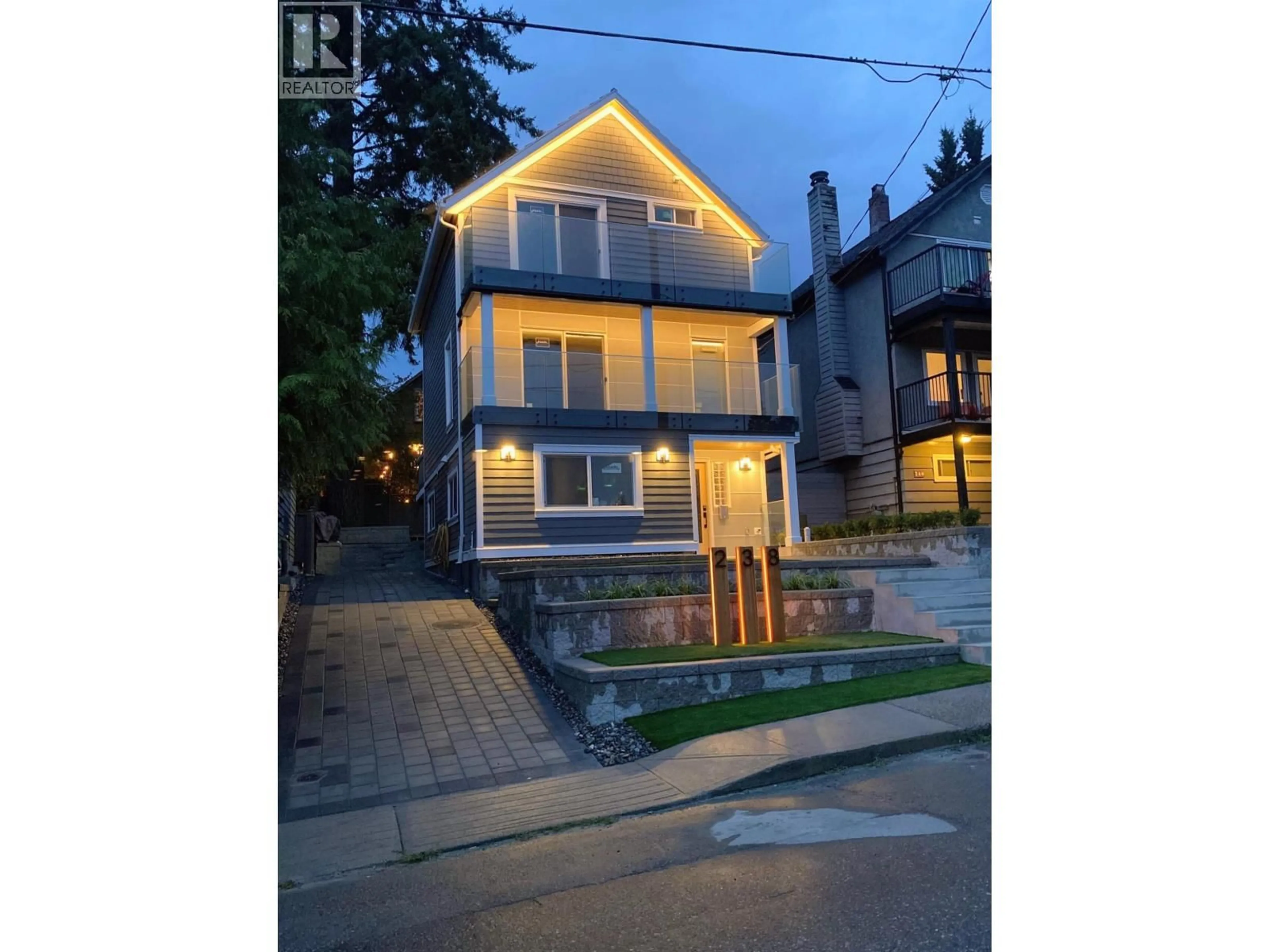 Unknown for 238 28TH STREET, North Vancouver British Columbia V7N1C2