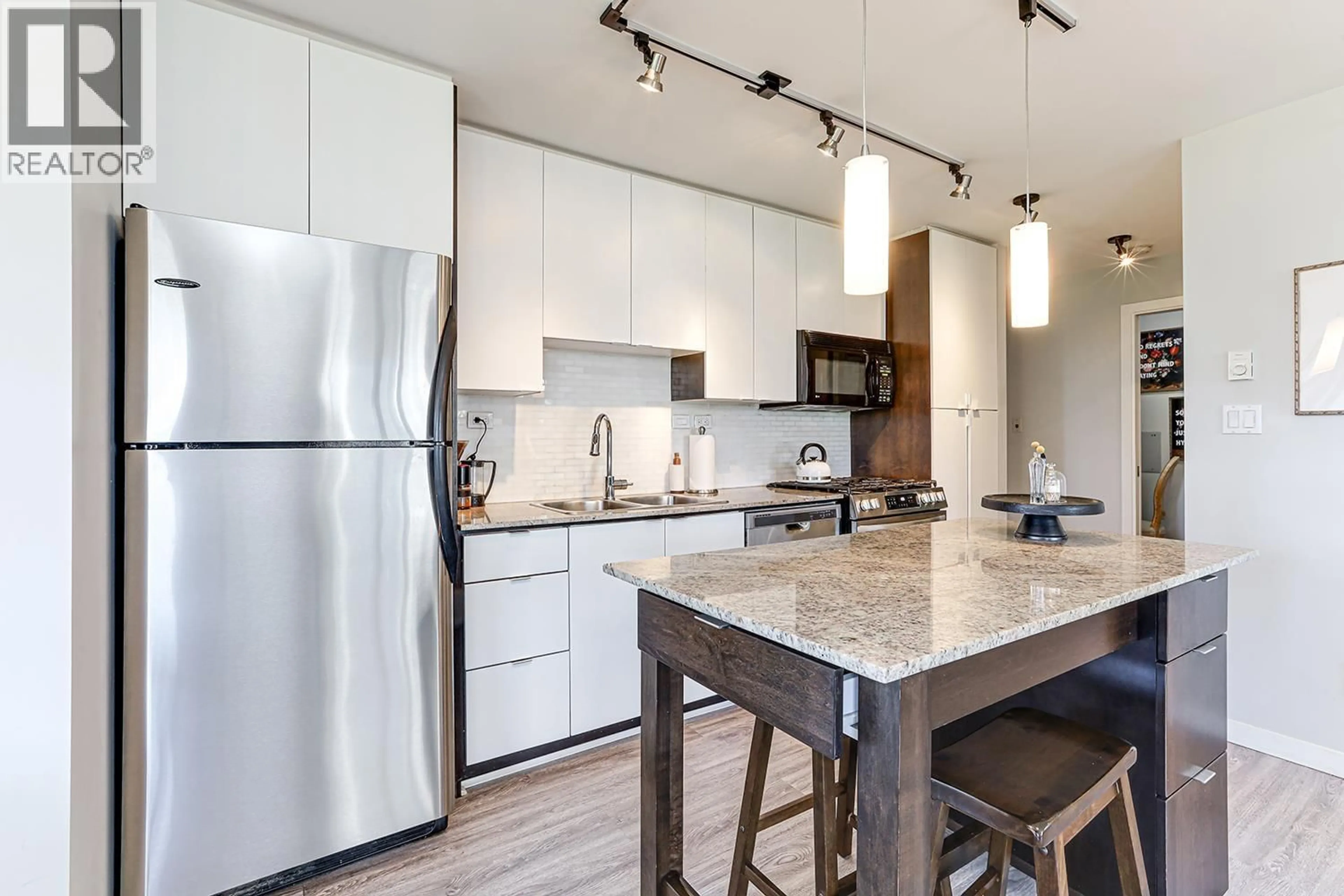 Open concept kitchen, unknown for 603 - 989 BEATTY STREET, Vancouver British Columbia V6Z3C2