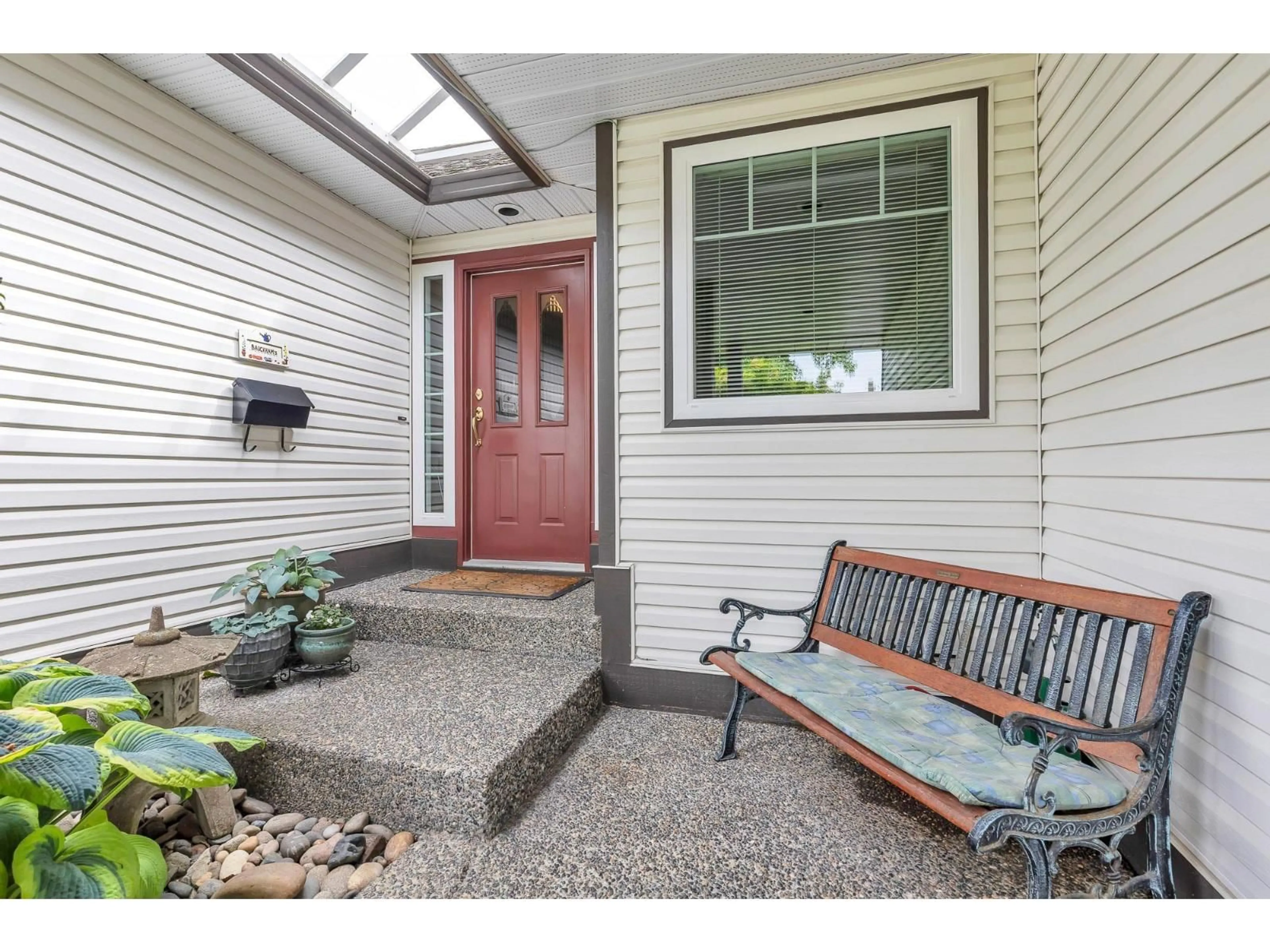 Indoor entryway for 4582 217B, Langley British Columbia V3A9E1