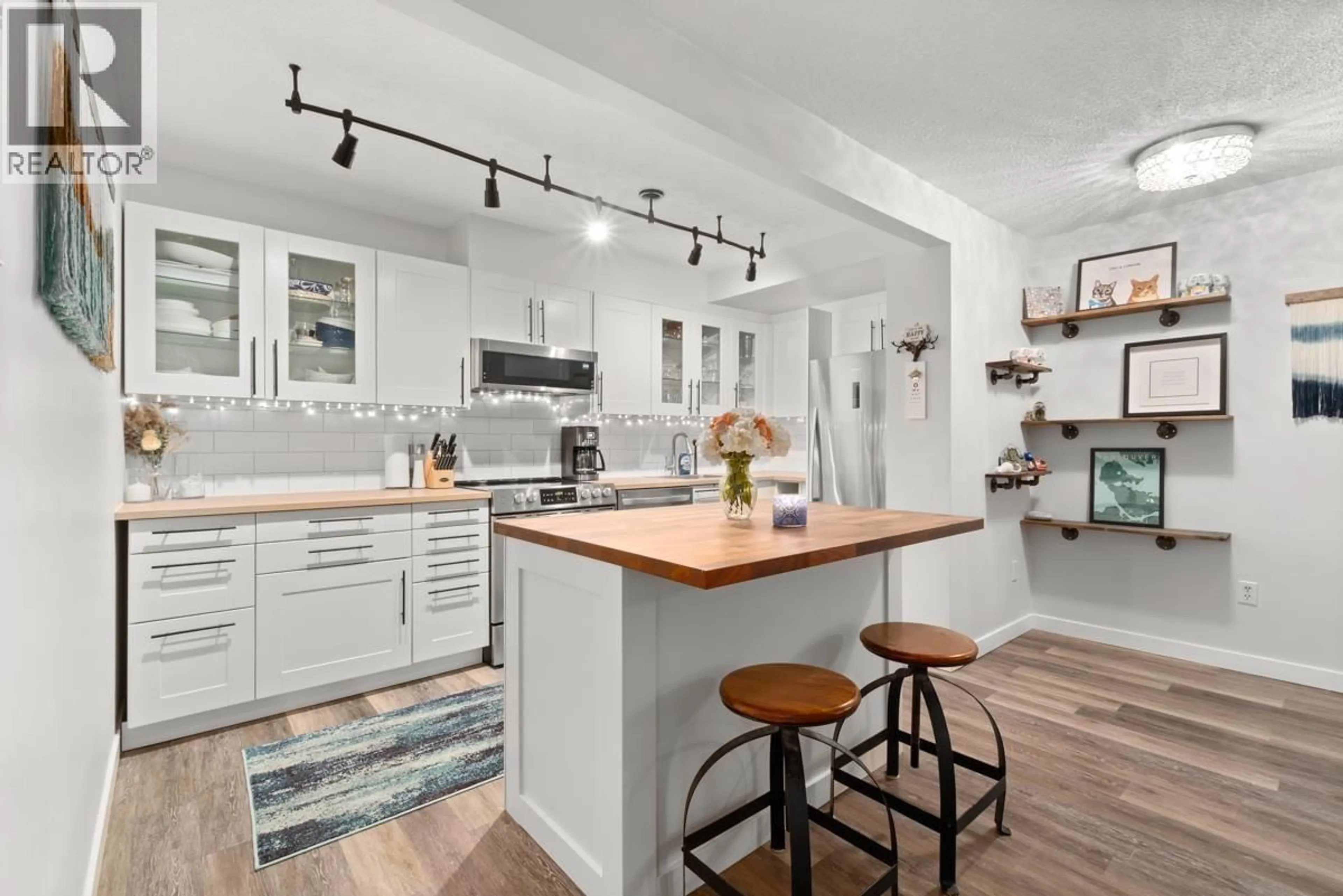 Open concept kitchen, unknown for 101 - 1435 NELSON STREET, Vancouver British Columbia V6G2Z3