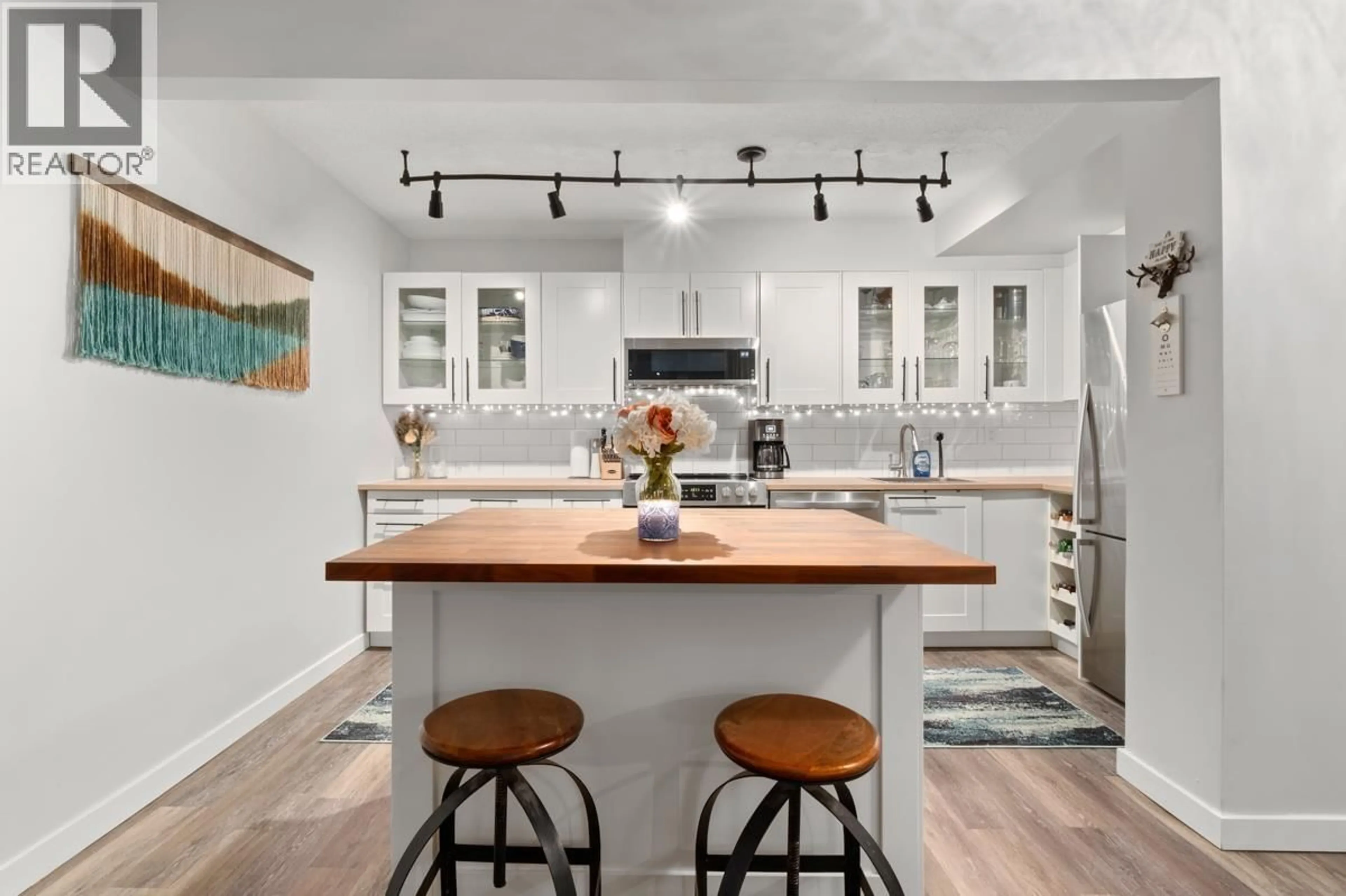 Open concept kitchen, ceramic/tile floor for 101 - 1435 NELSON STREET, Vancouver British Columbia V6G2Z3